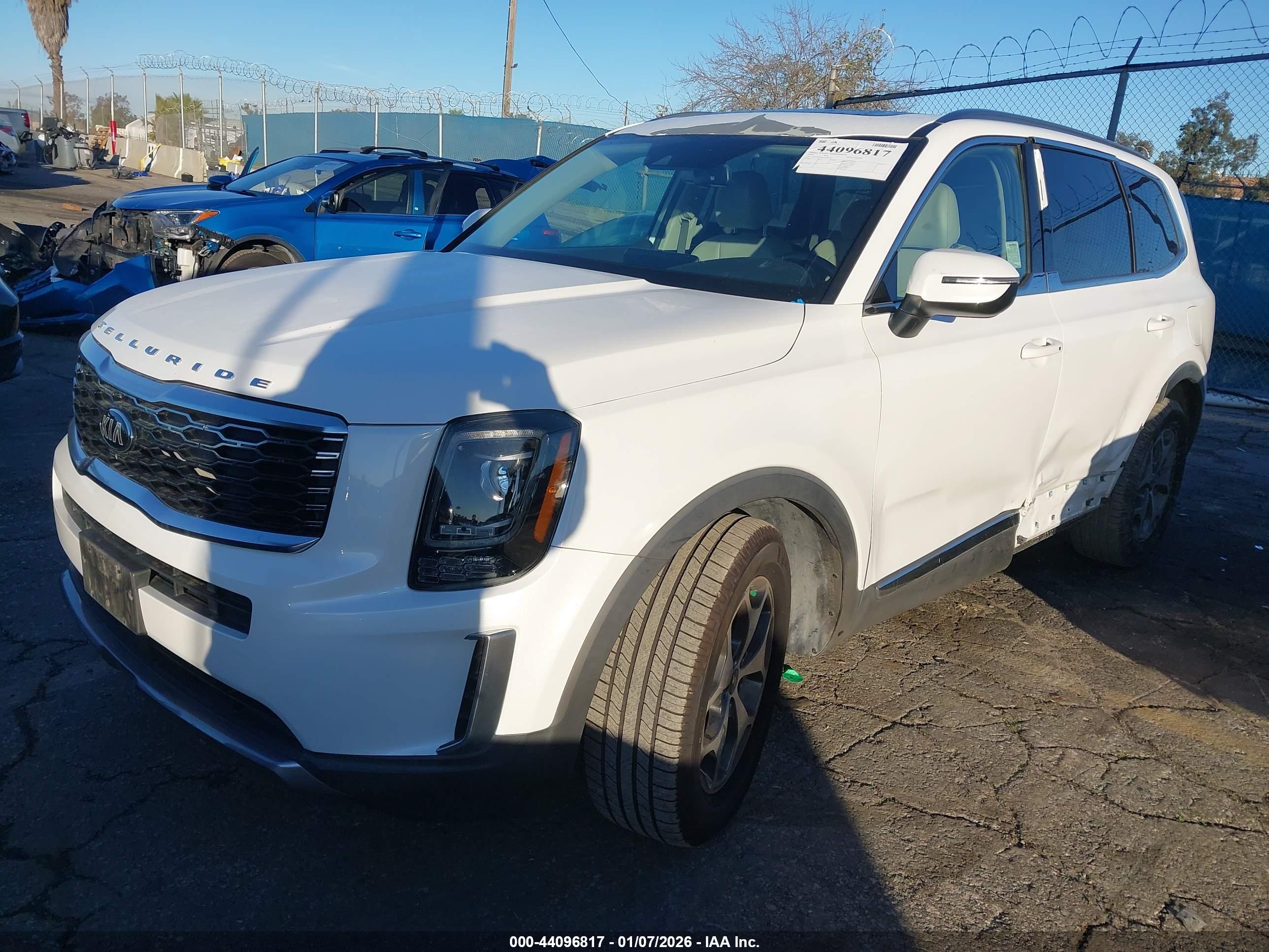 KIA TELLURIDE image 2