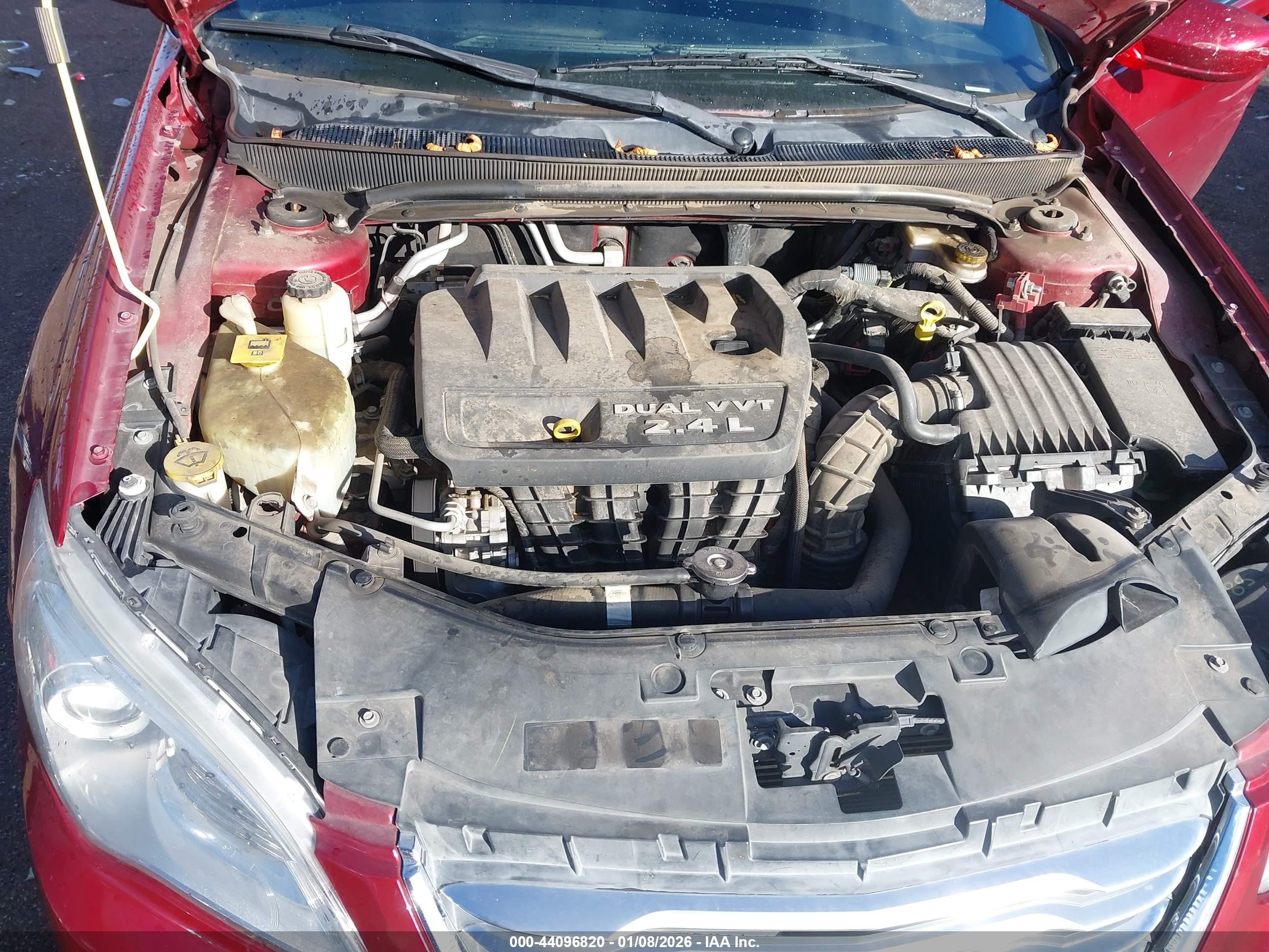CHRYSLER 200 image 10