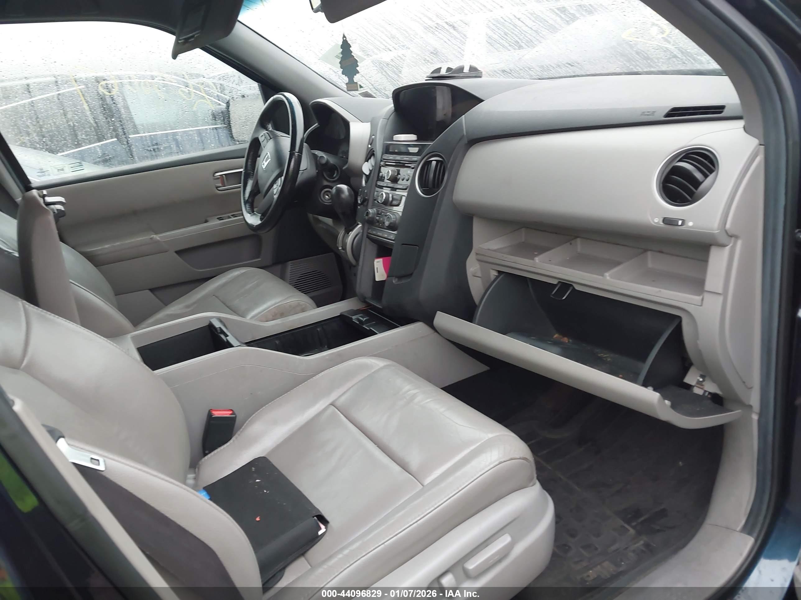 HONDA PILOT image 5