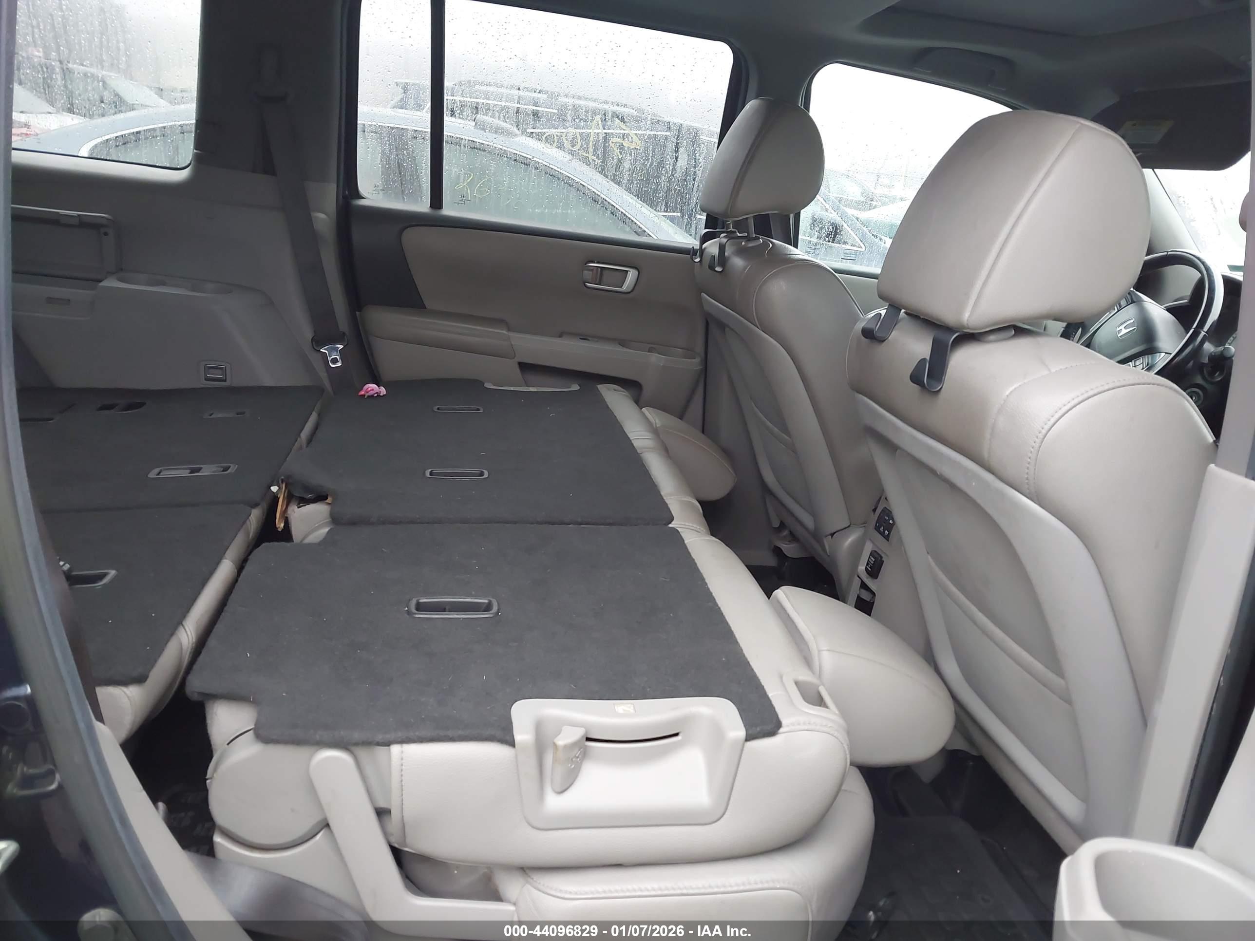 HONDA PILOT image 8