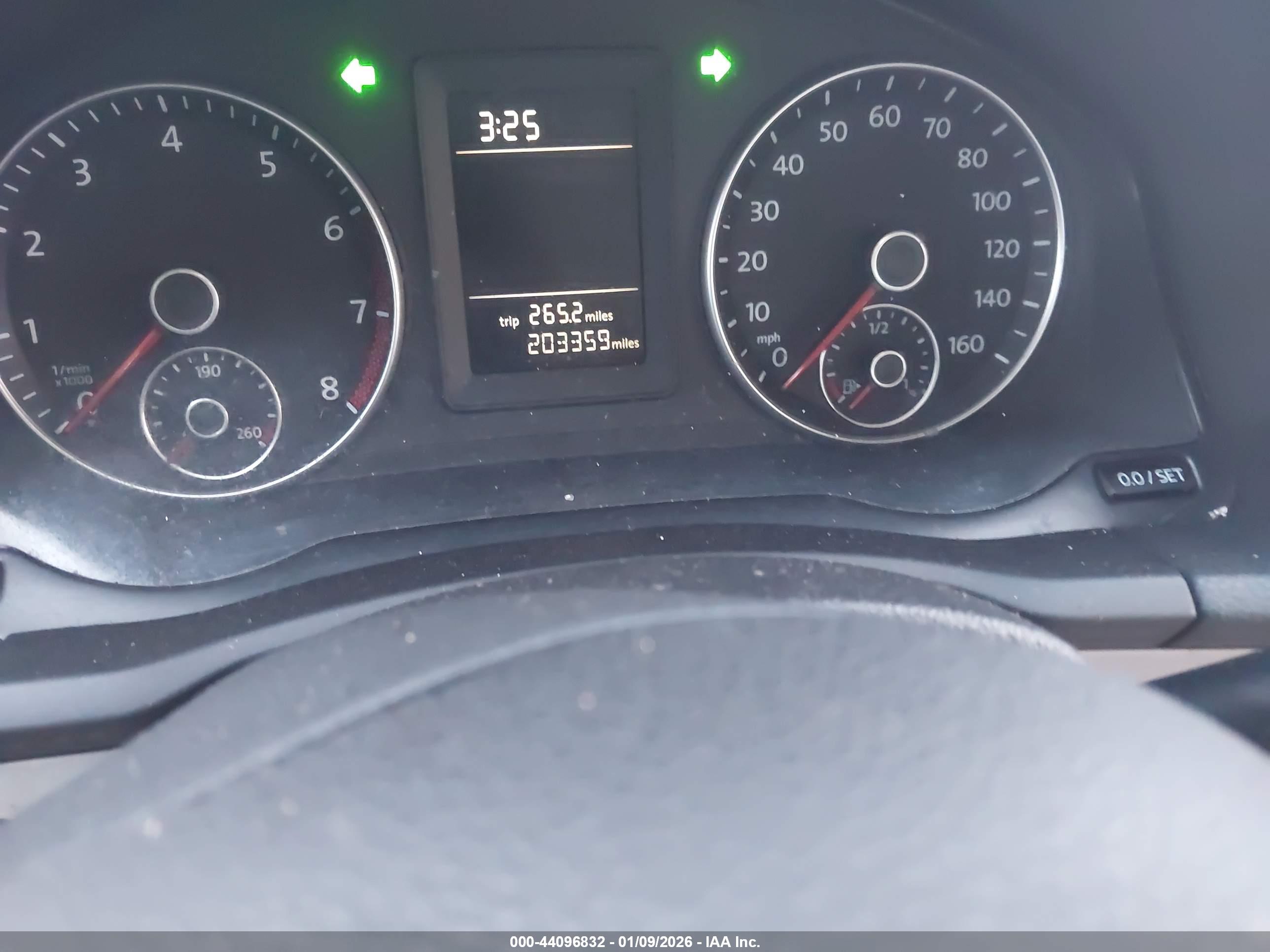 VOLKSWAGEN JETTA image 7