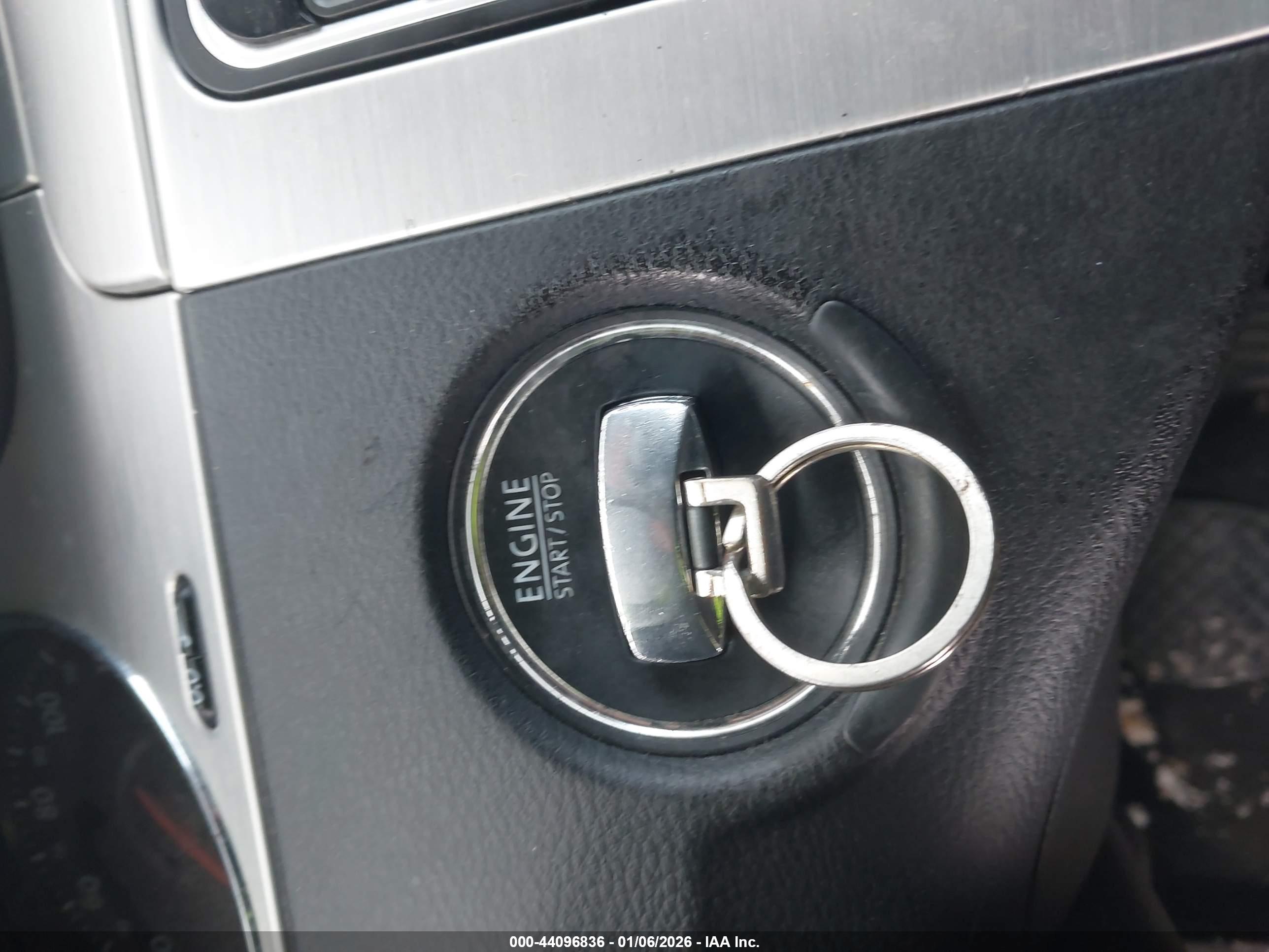 VOLKSWAGEN PASSAT image 11