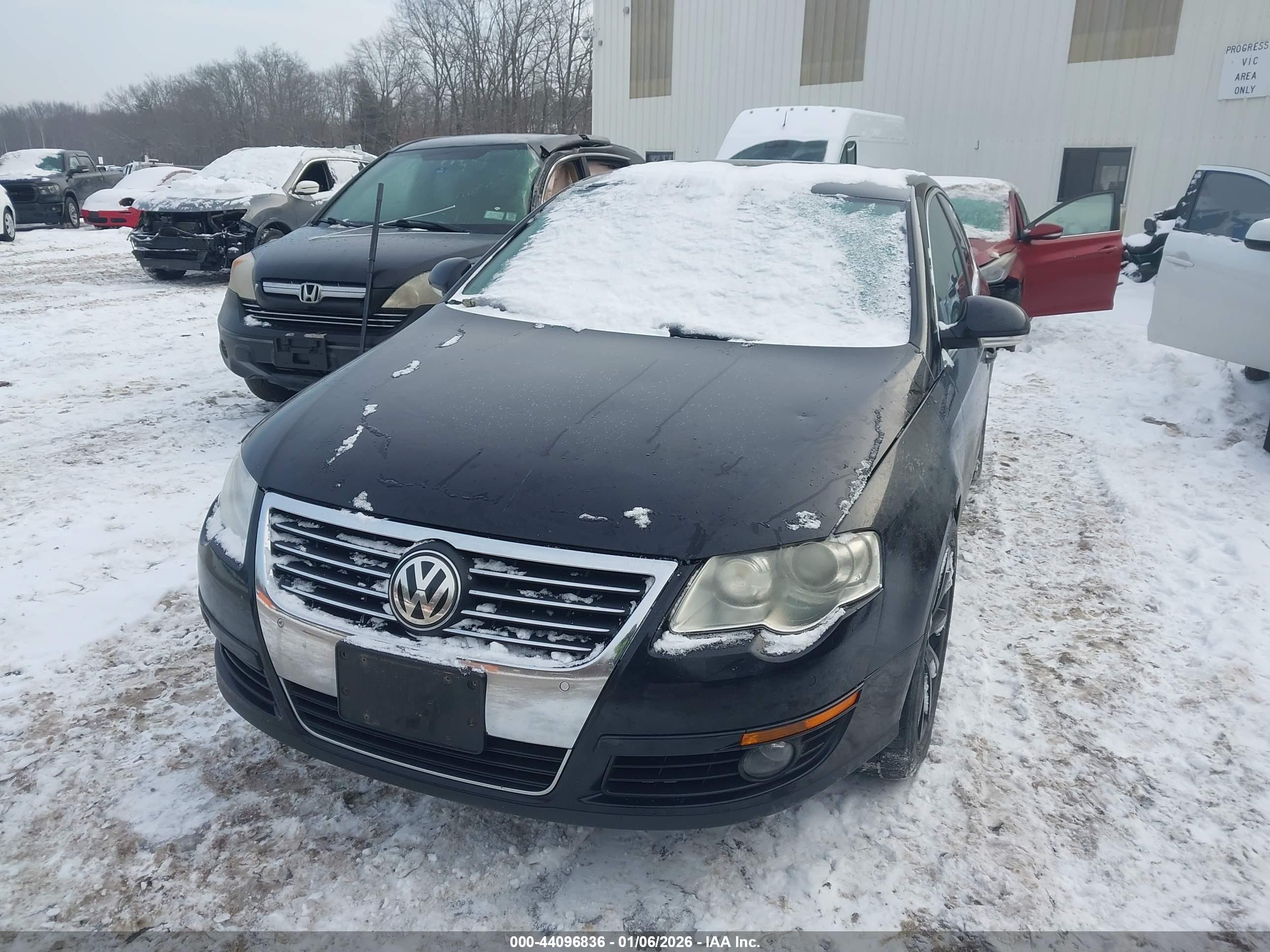 VOLKSWAGEN PASSAT image 6