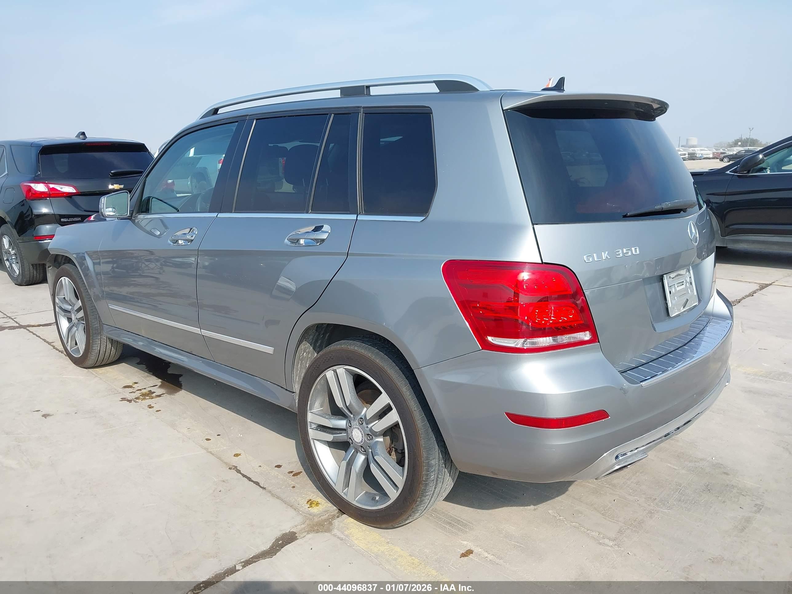 MERCEDES-BENZ GLK image 3