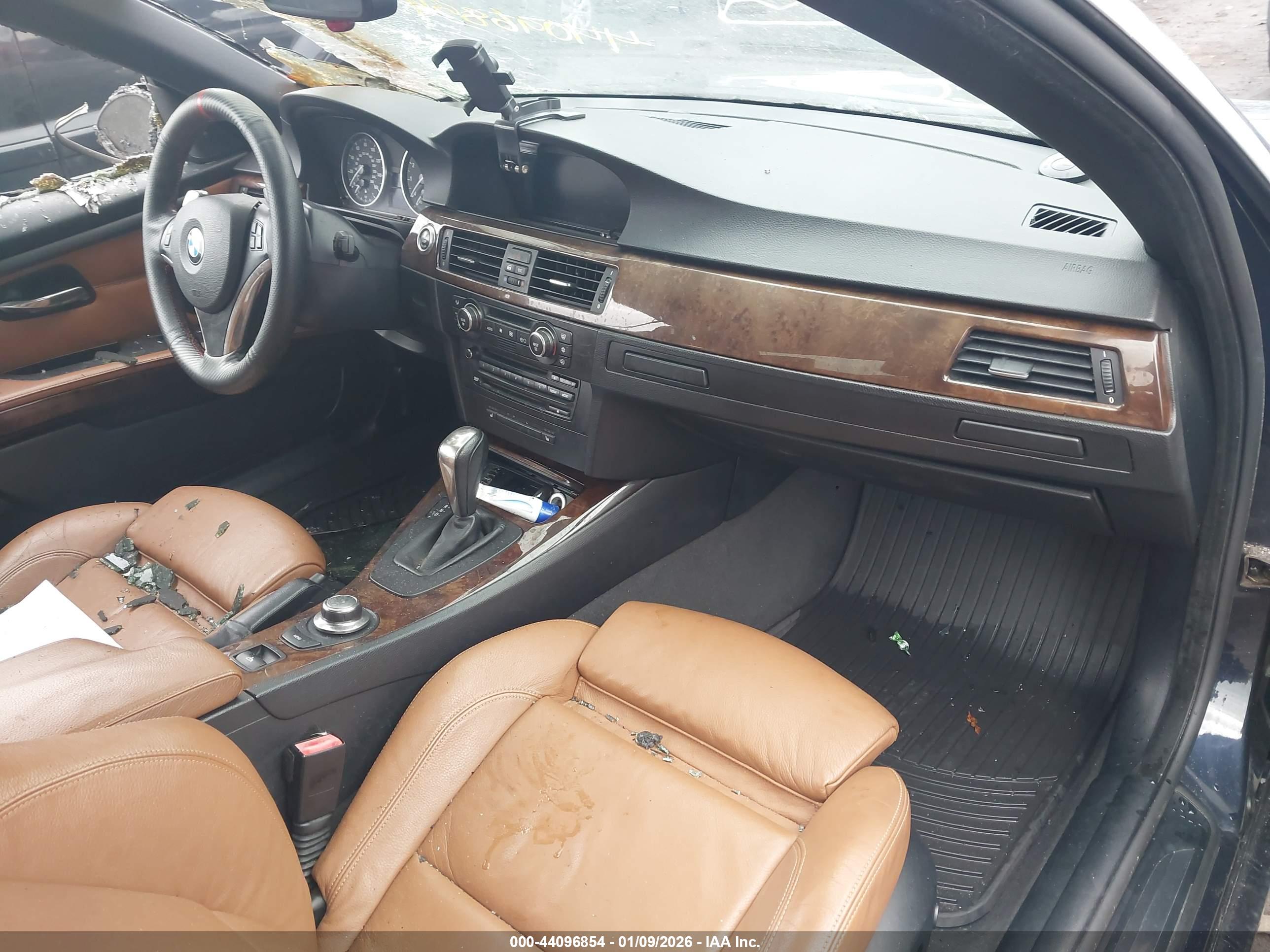 BMW 335I image 5