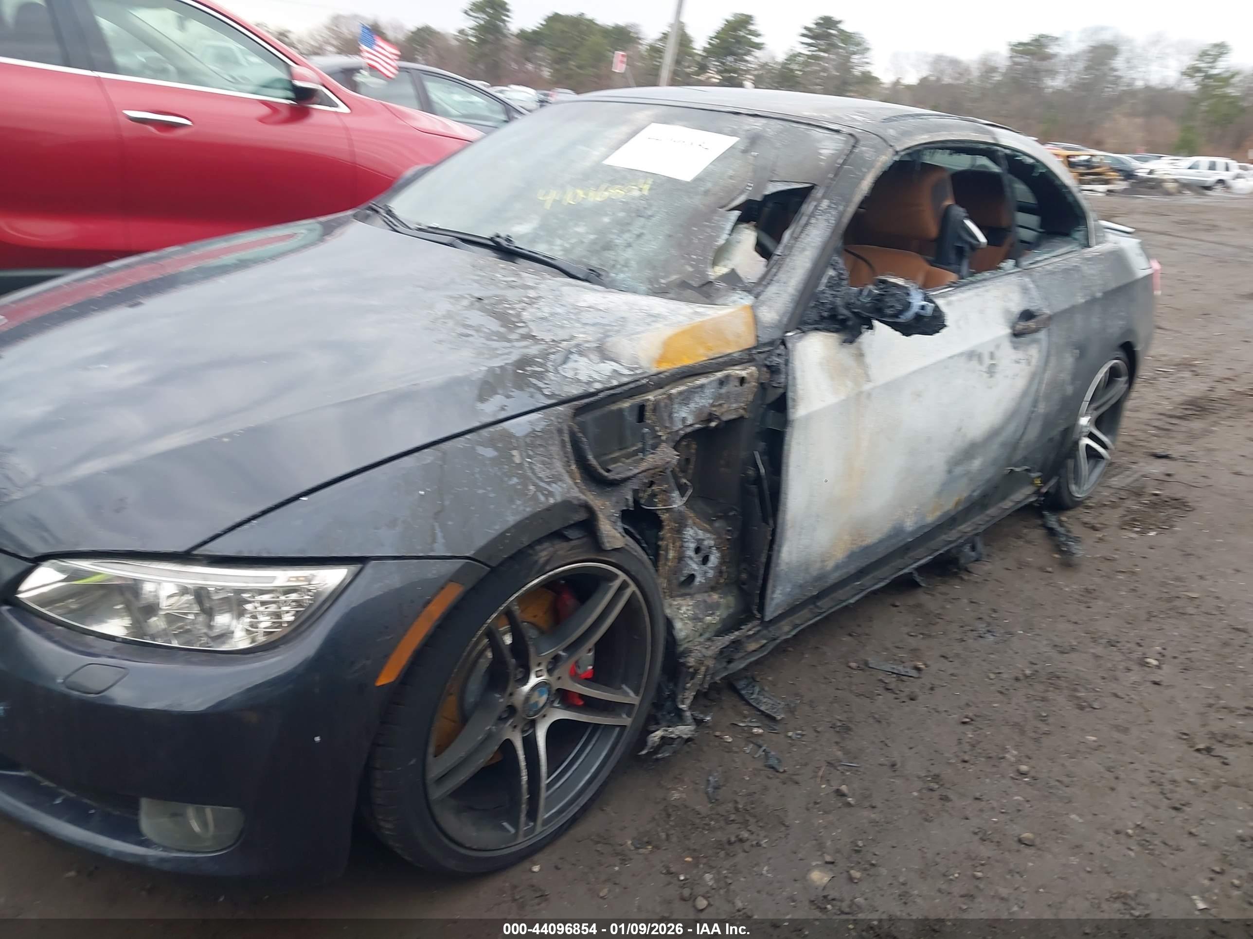 BMW 335I image 6