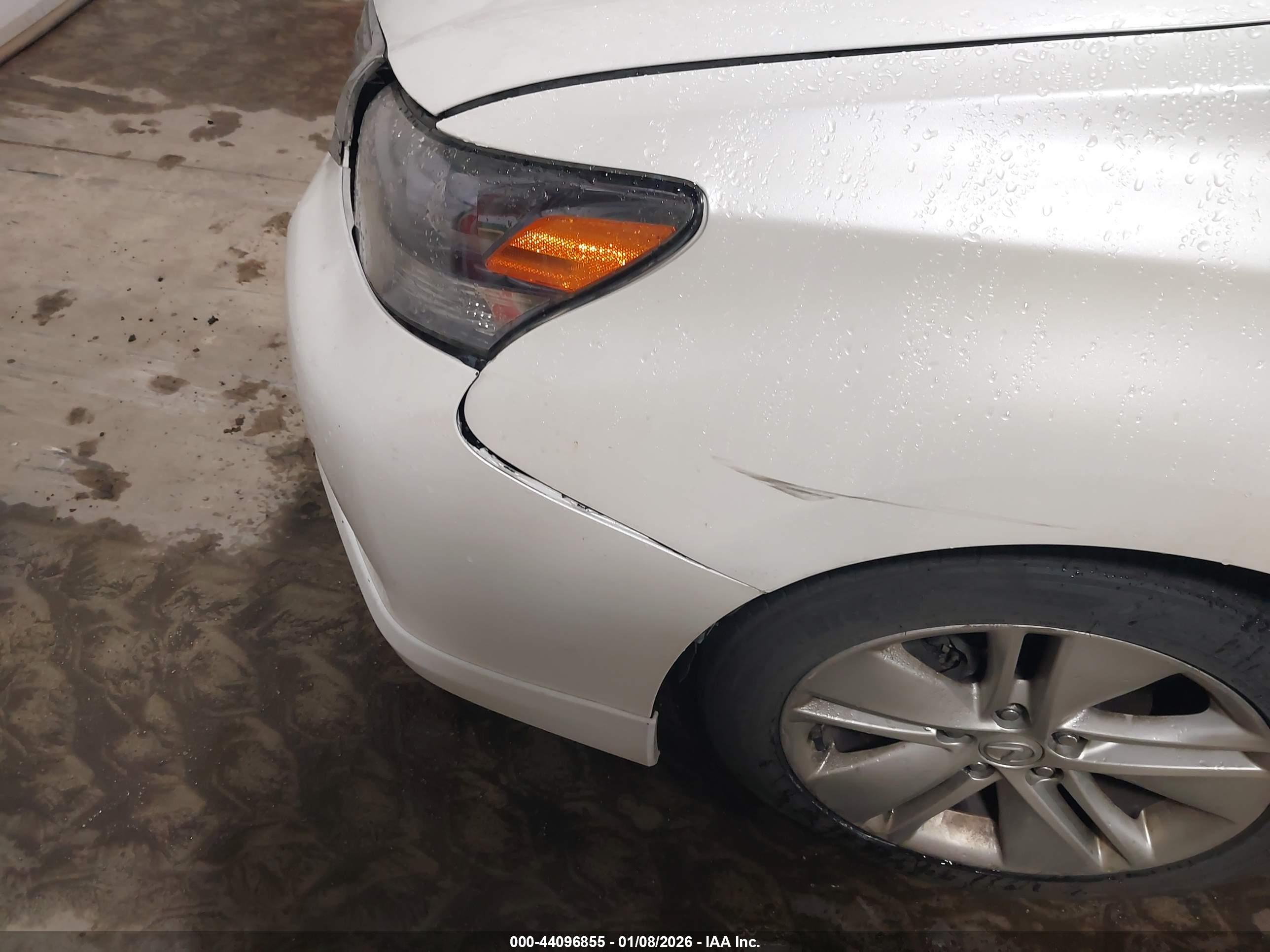 LEXUS HS image 6