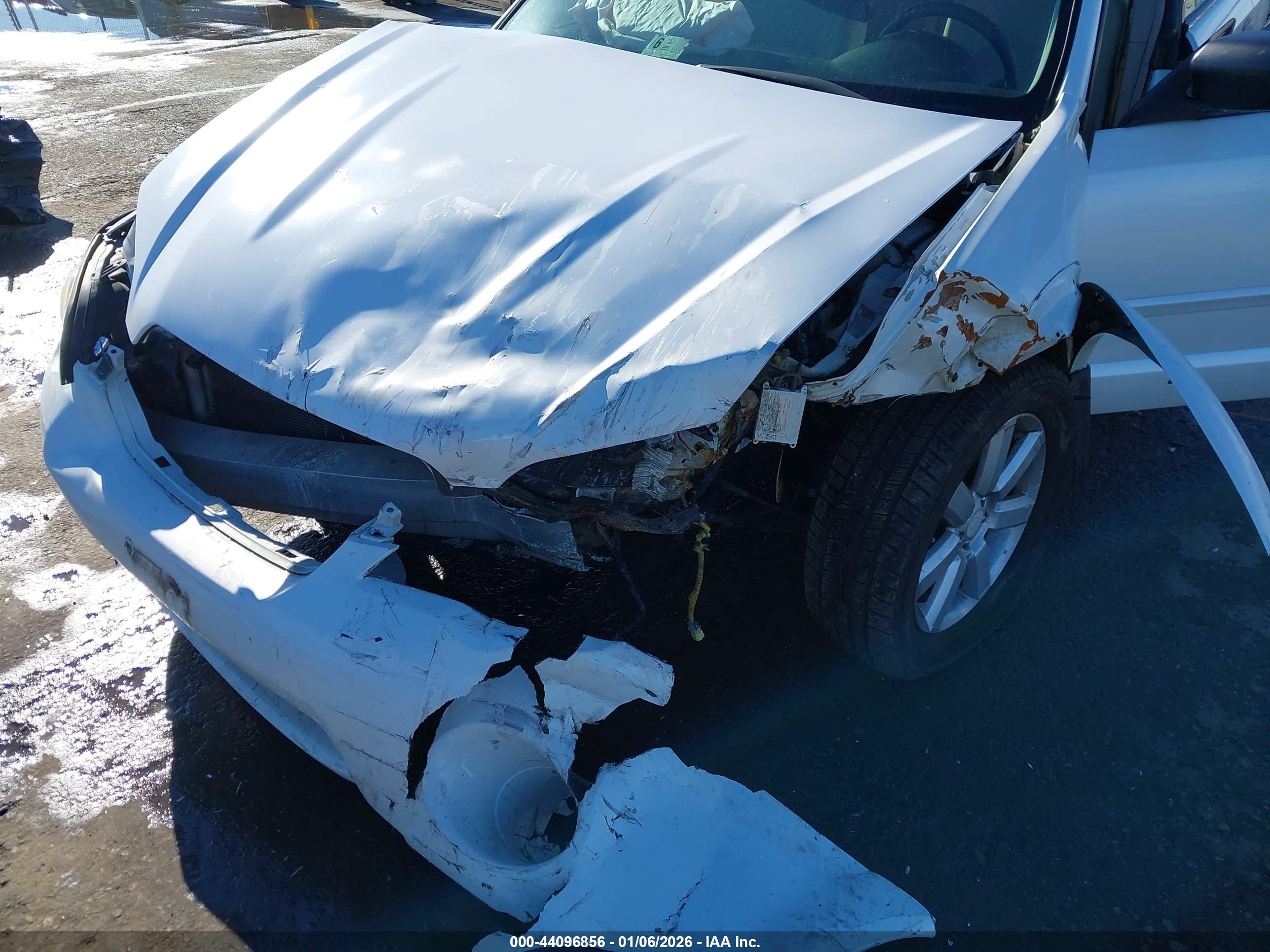 SUBARU OUTBACK image 6