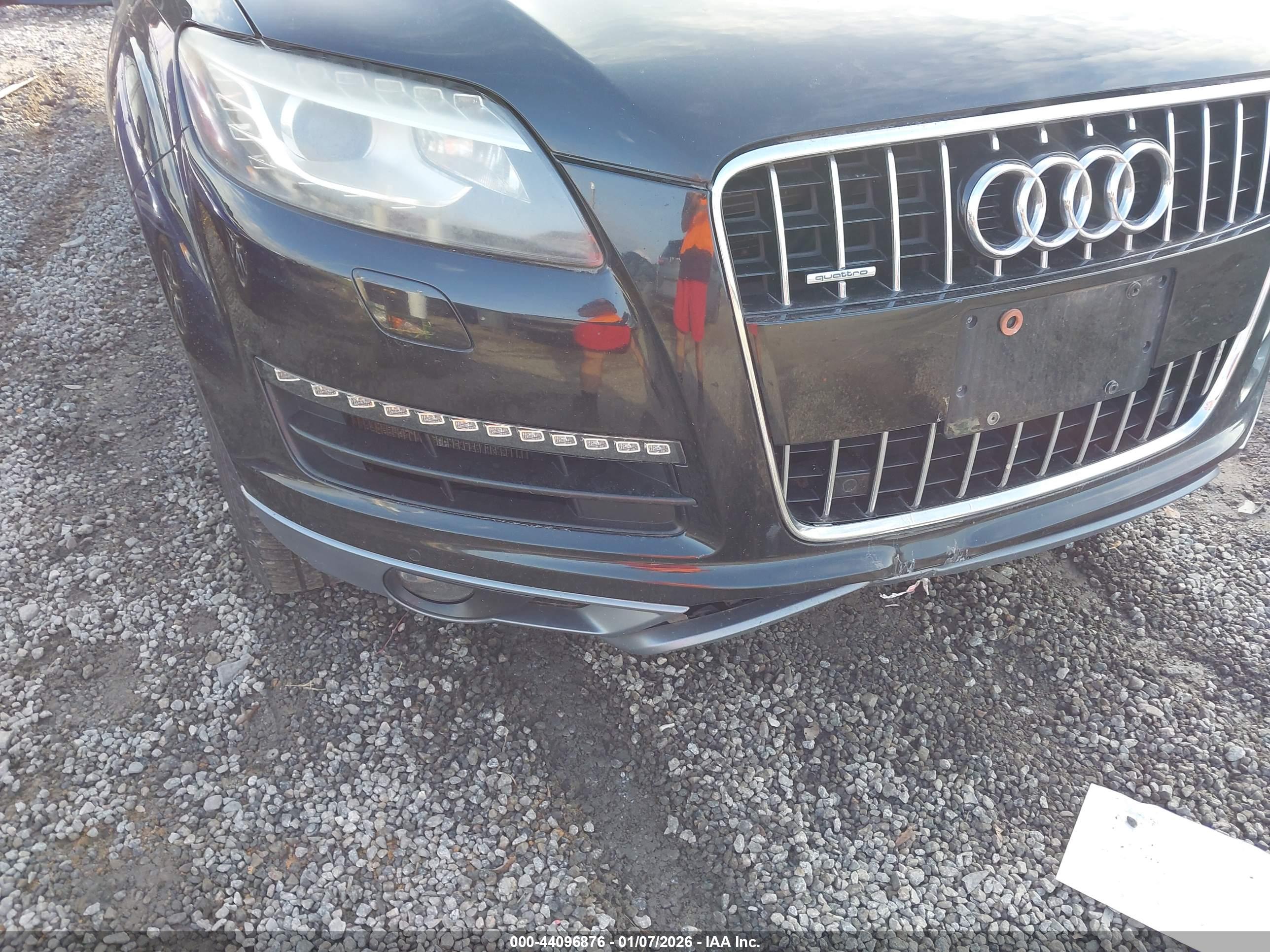 AUDI Q7 image 6