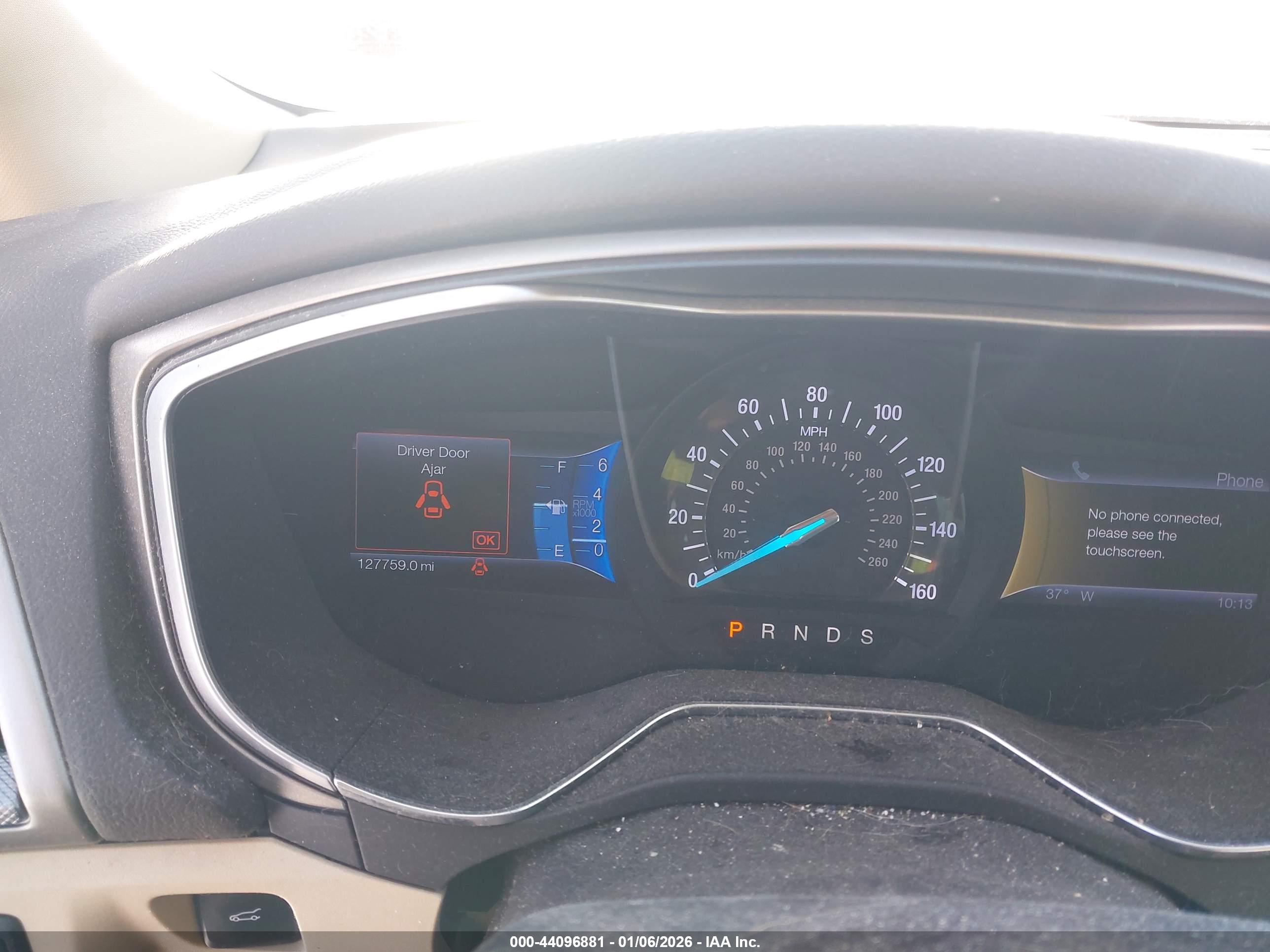 FORD FUSION image 7