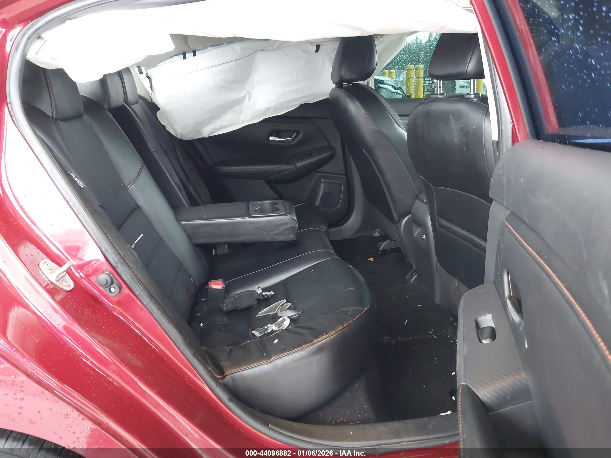 NISSAN SENTRA image 8