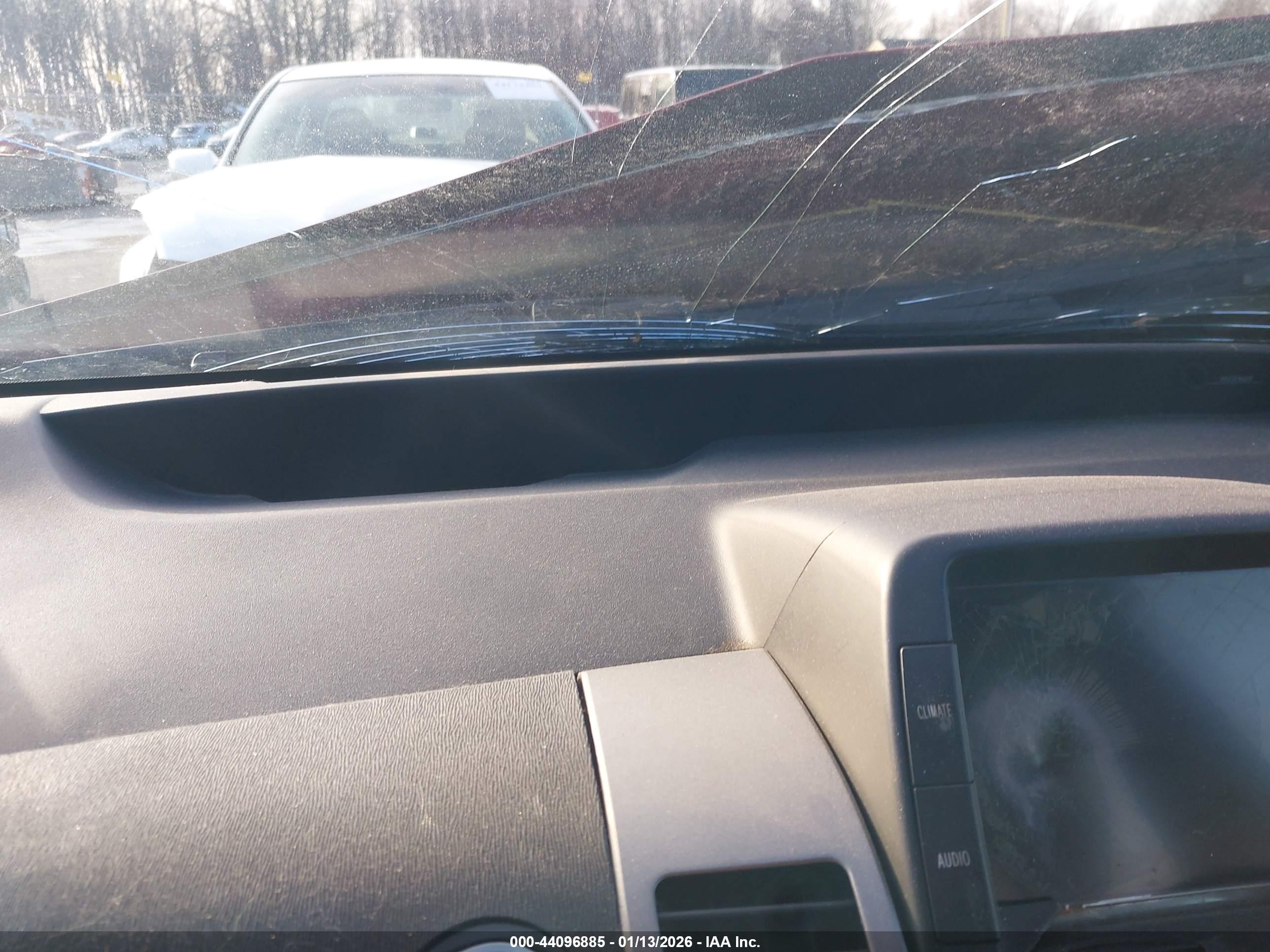 TOYOTA PRIUS image 7