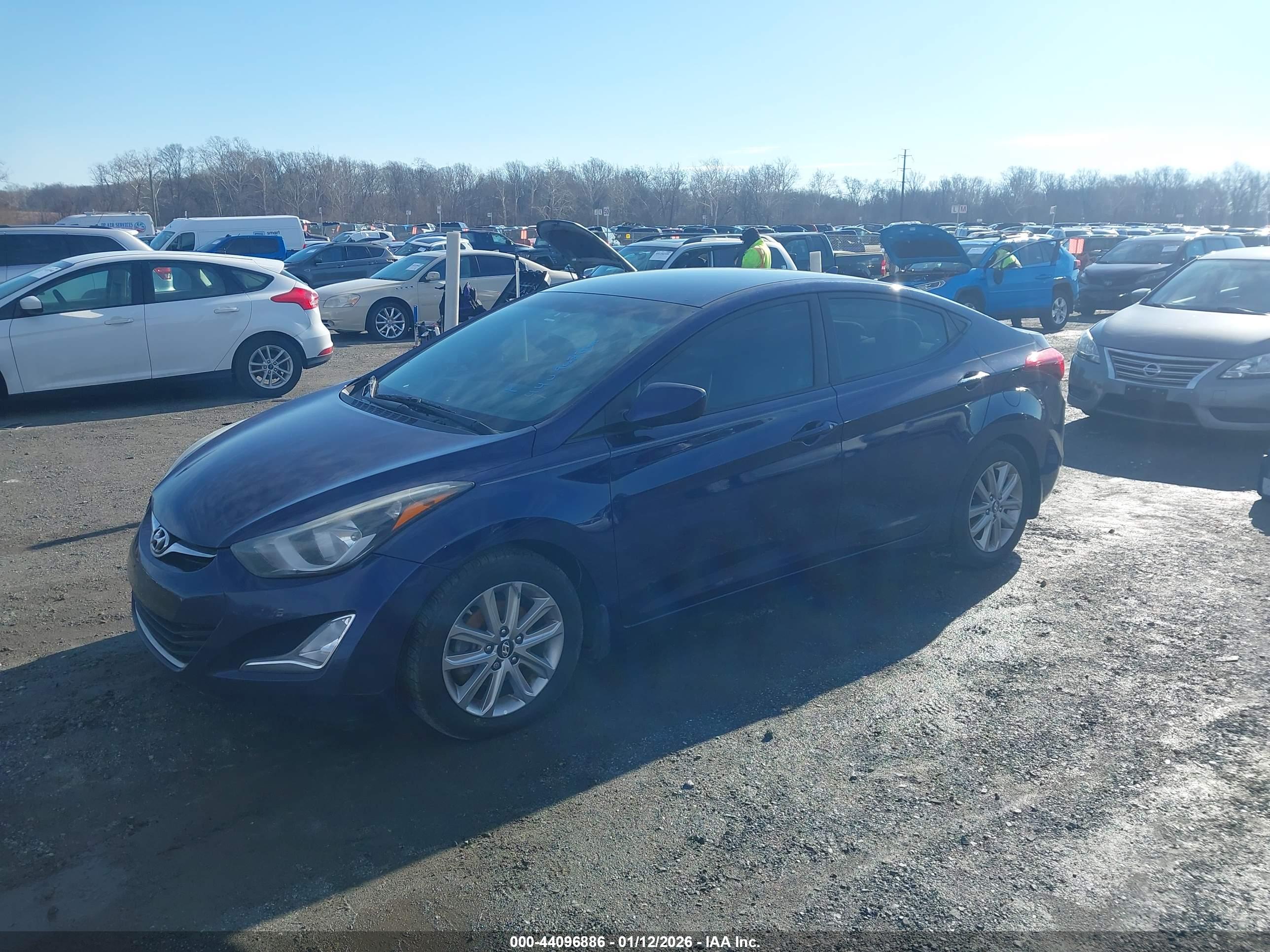 HYUNDAI ELANTRA image 2