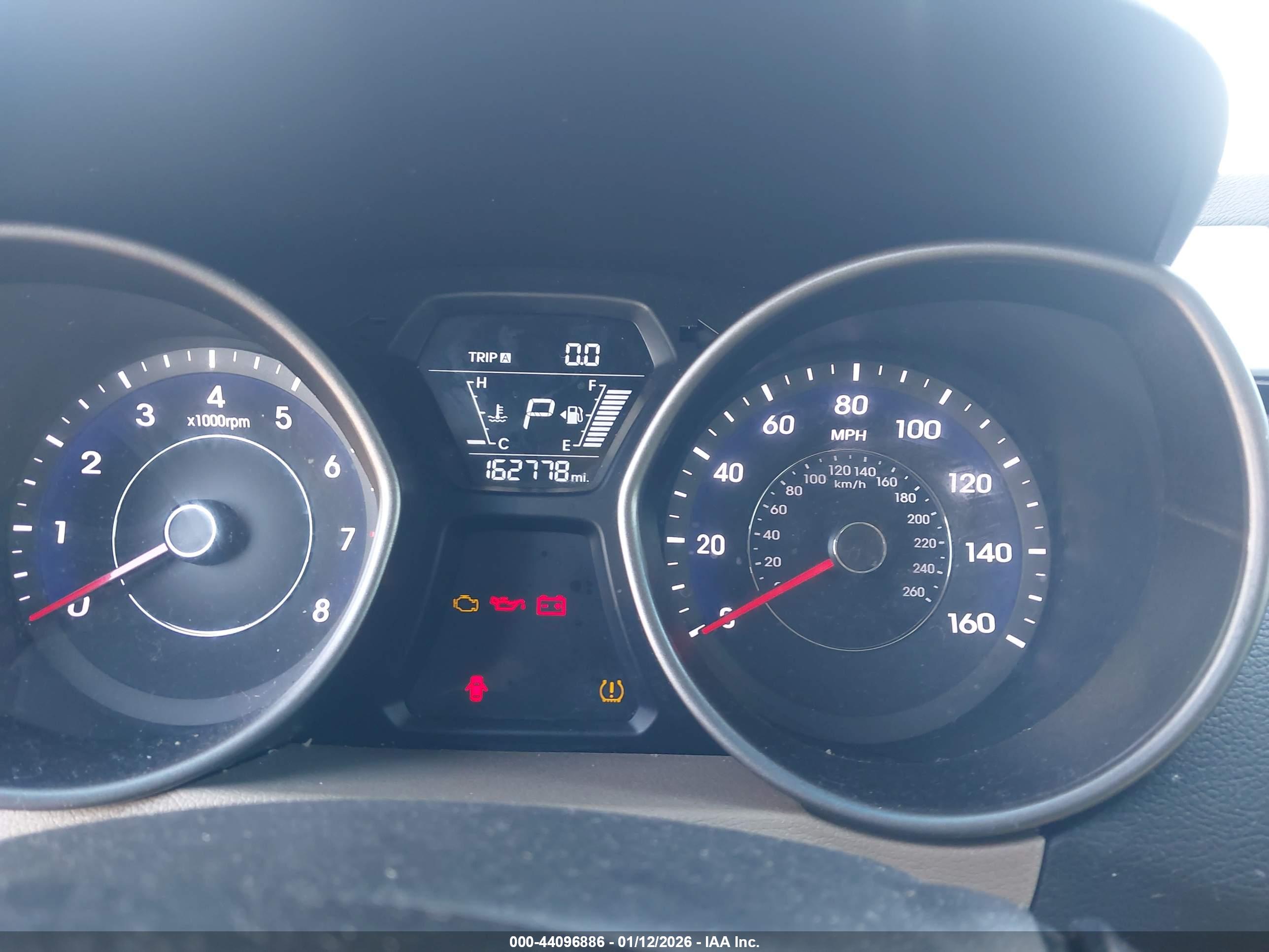 HYUNDAI ELANTRA image 7