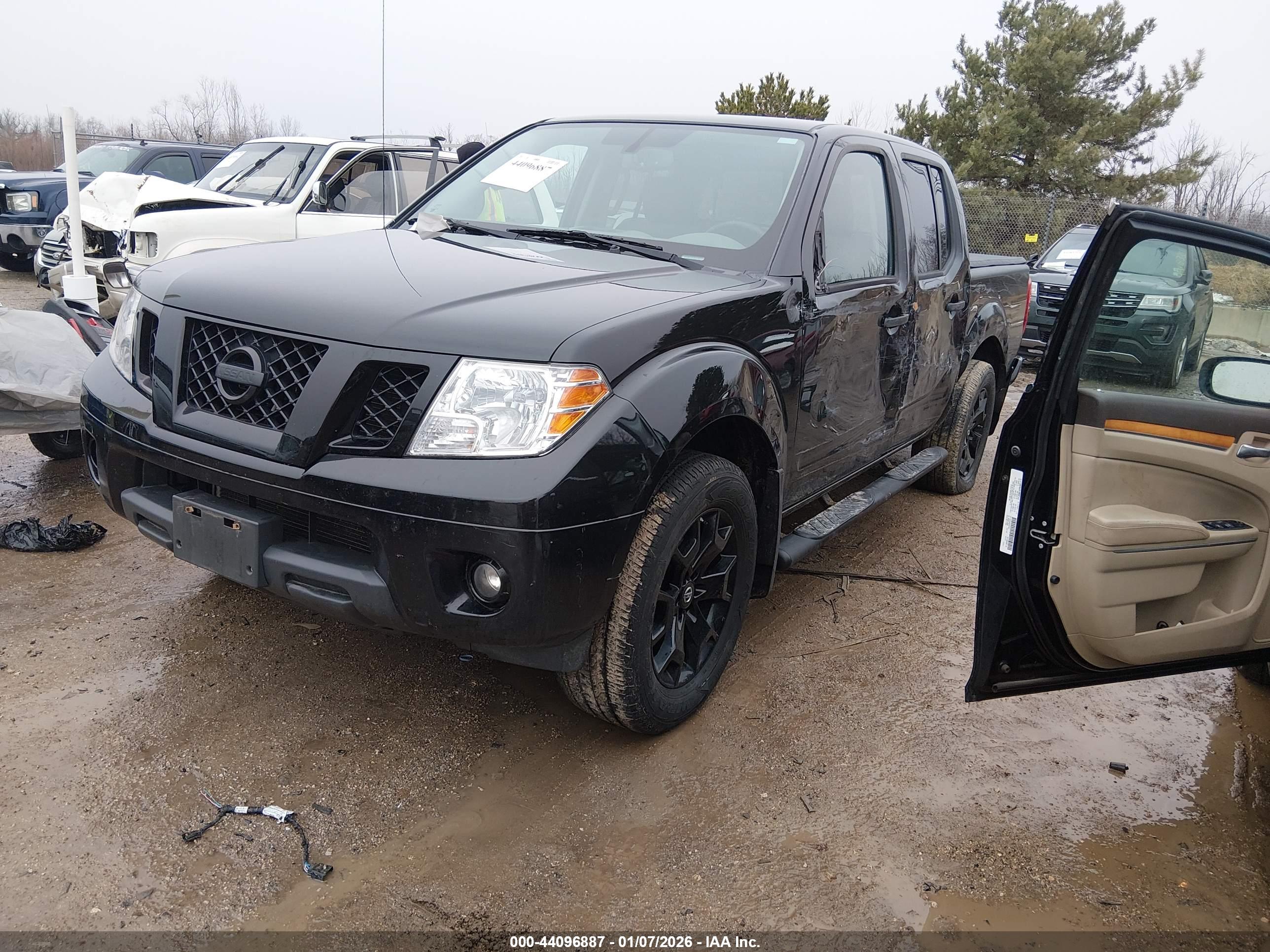 NISSAN FRONTIER image 2