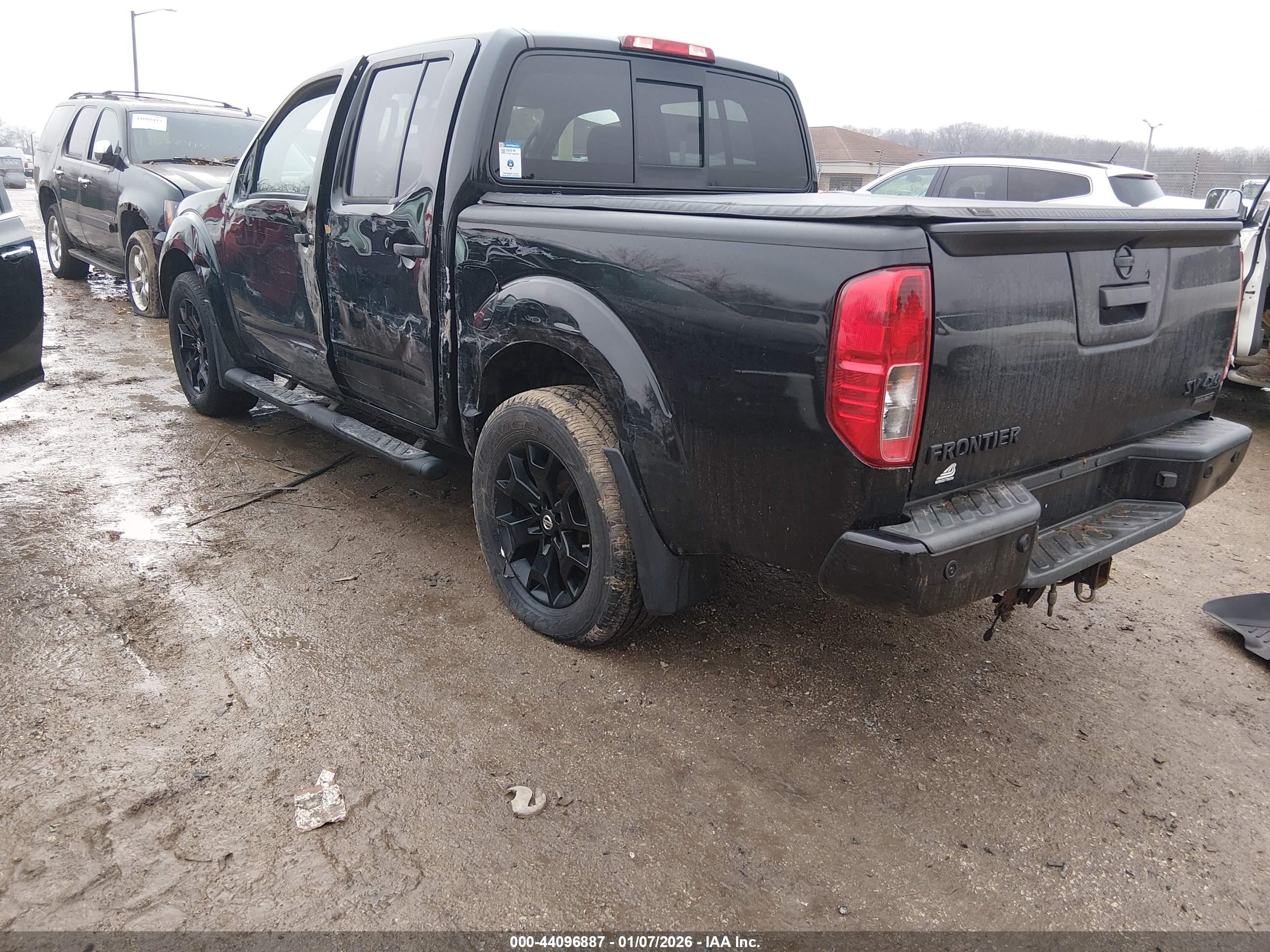 NISSAN FRONTIER image 3