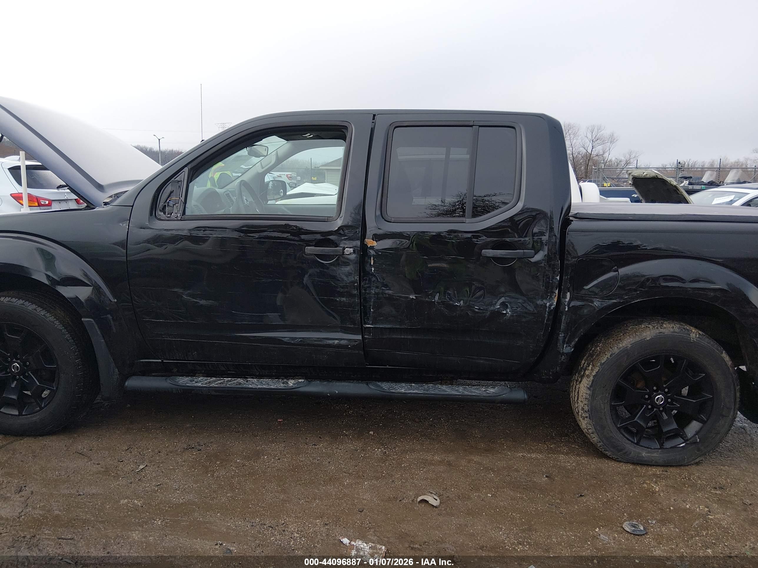NISSAN FRONTIER image 6