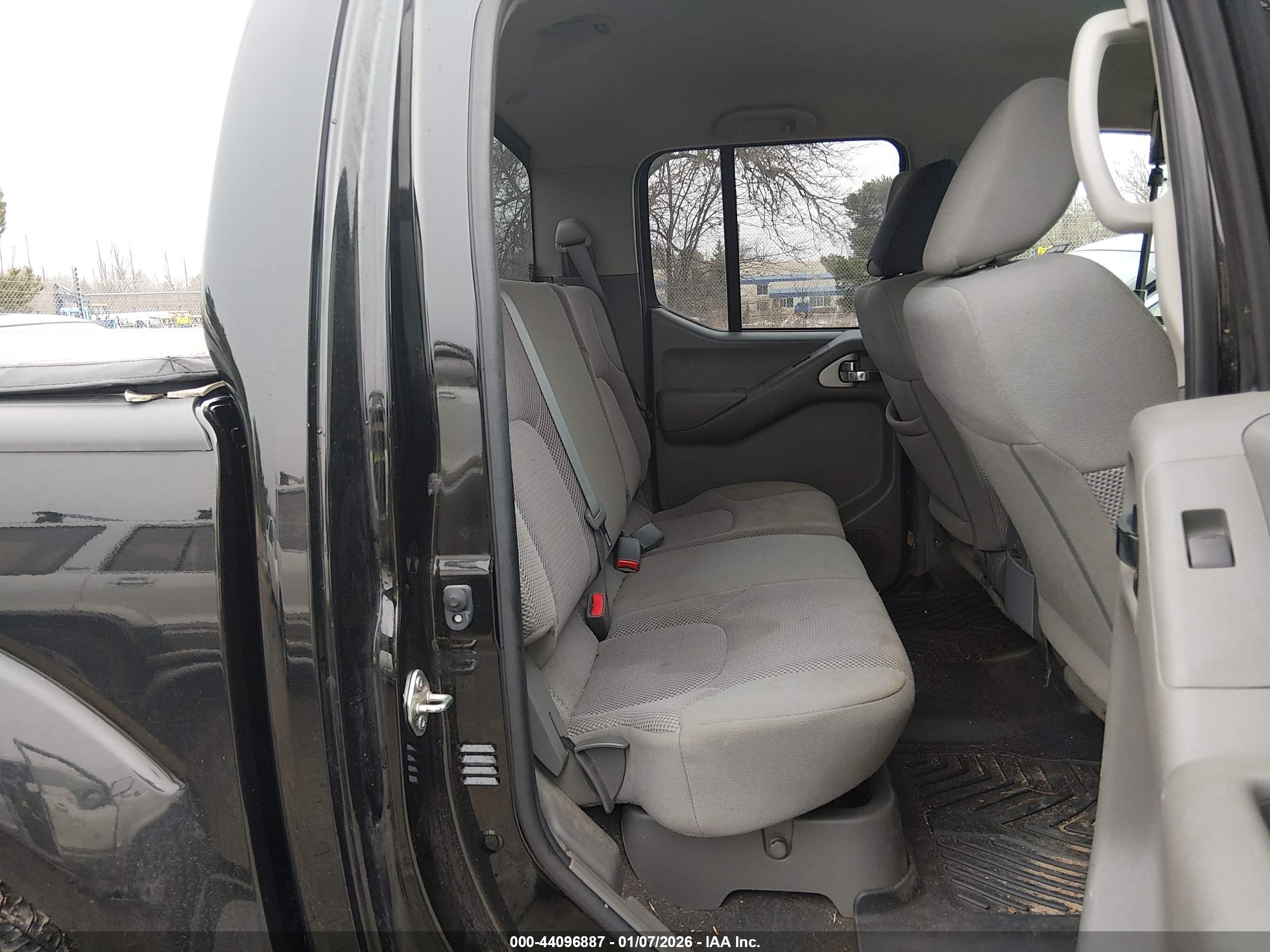 NISSAN FRONTIER image 8