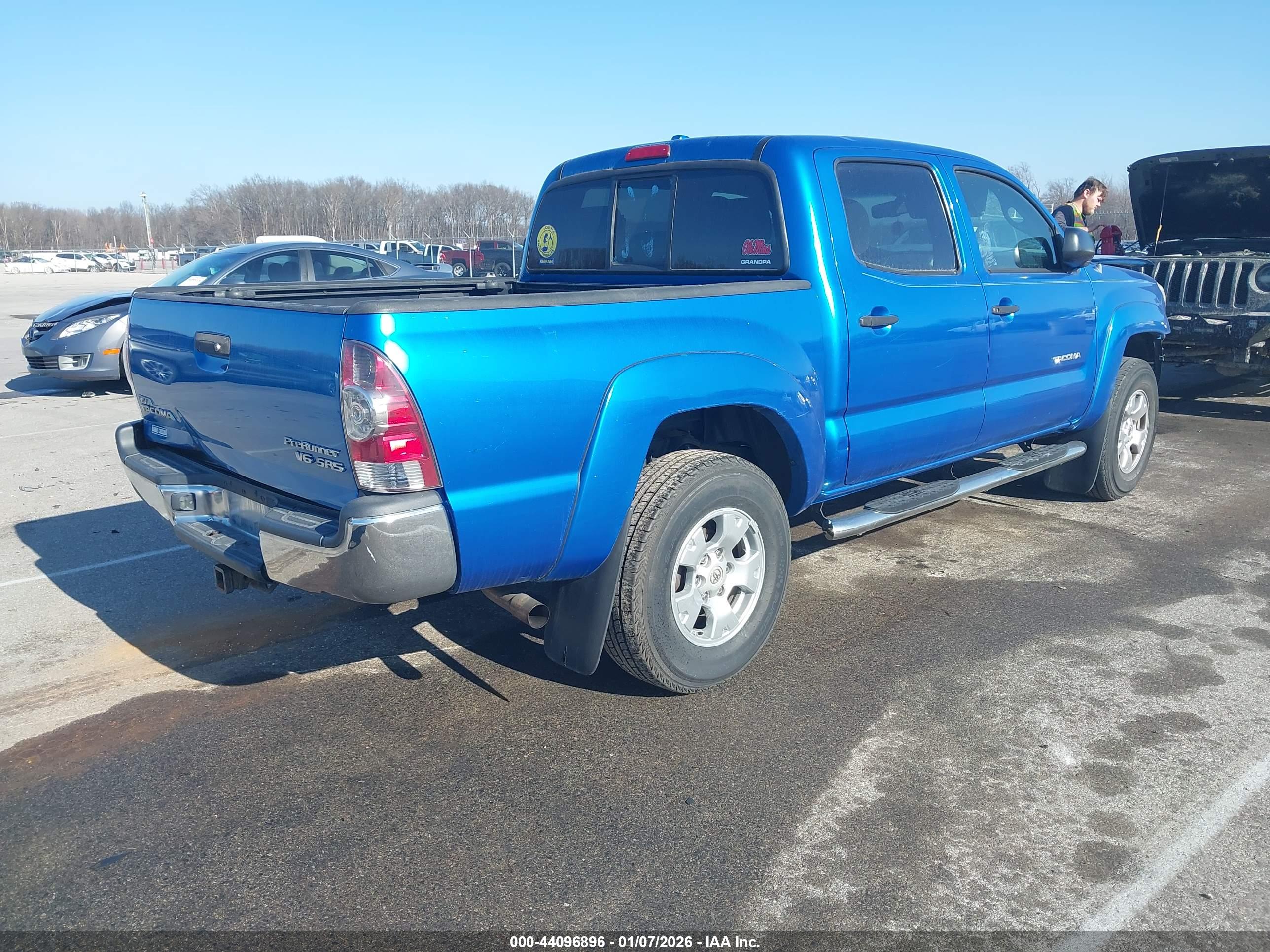 TOYOTA TACOMA image 4