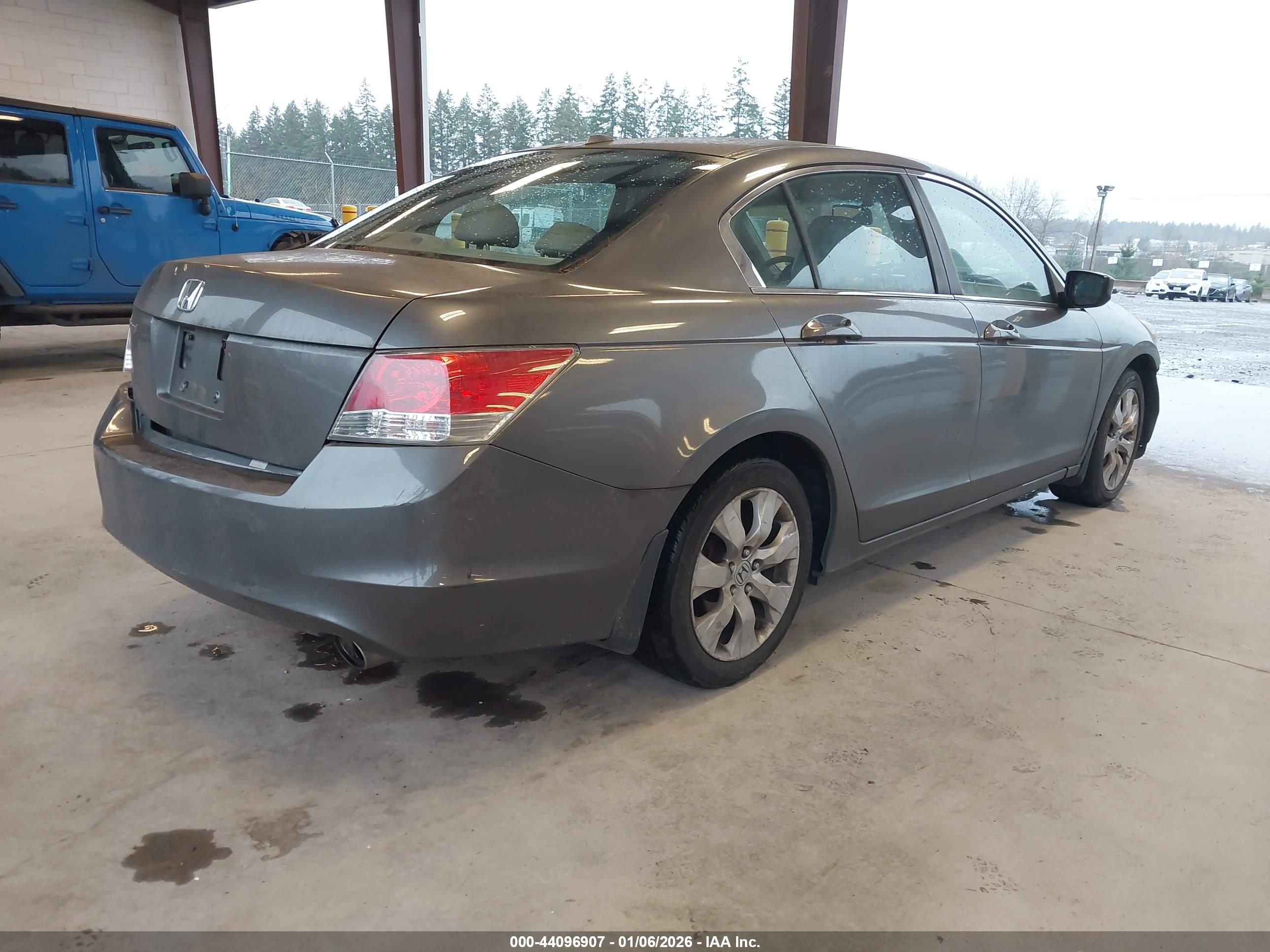 HONDA ACCORD image 4