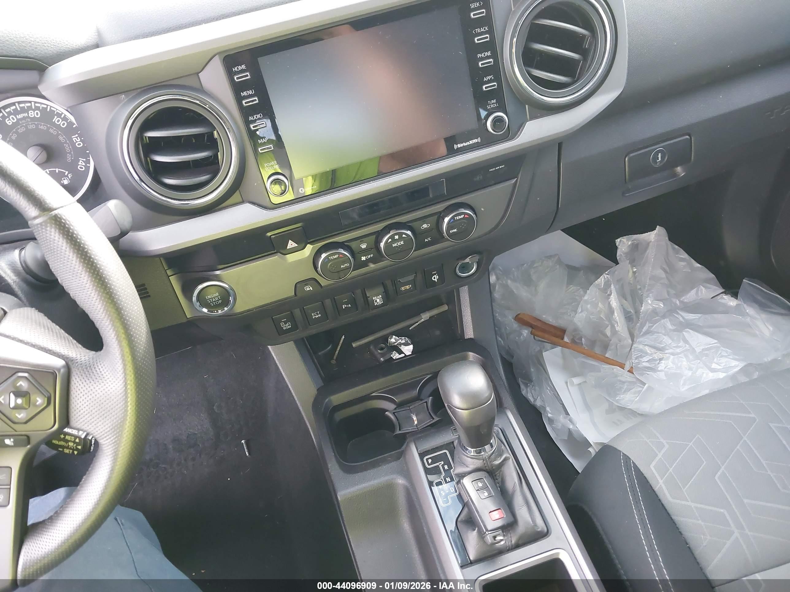 TOYOTA TACOMA image 11