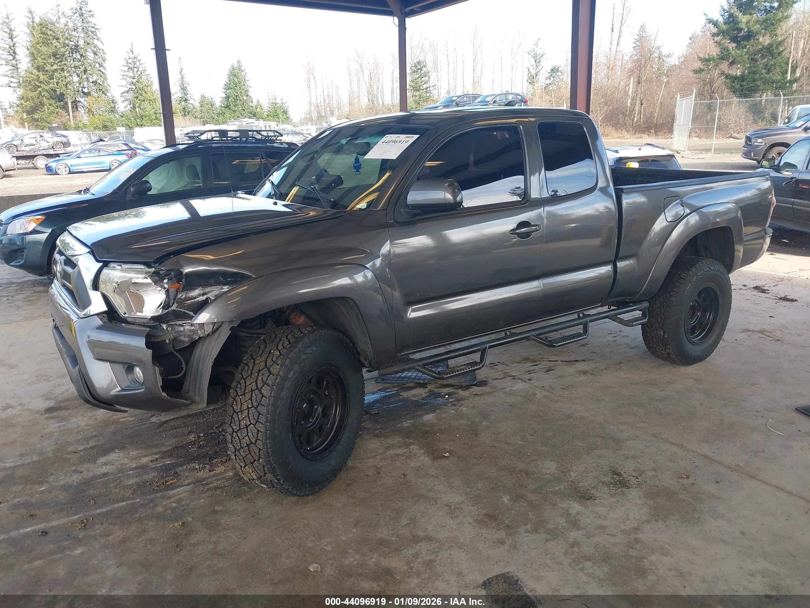 TOYOTA TACOMA image 2