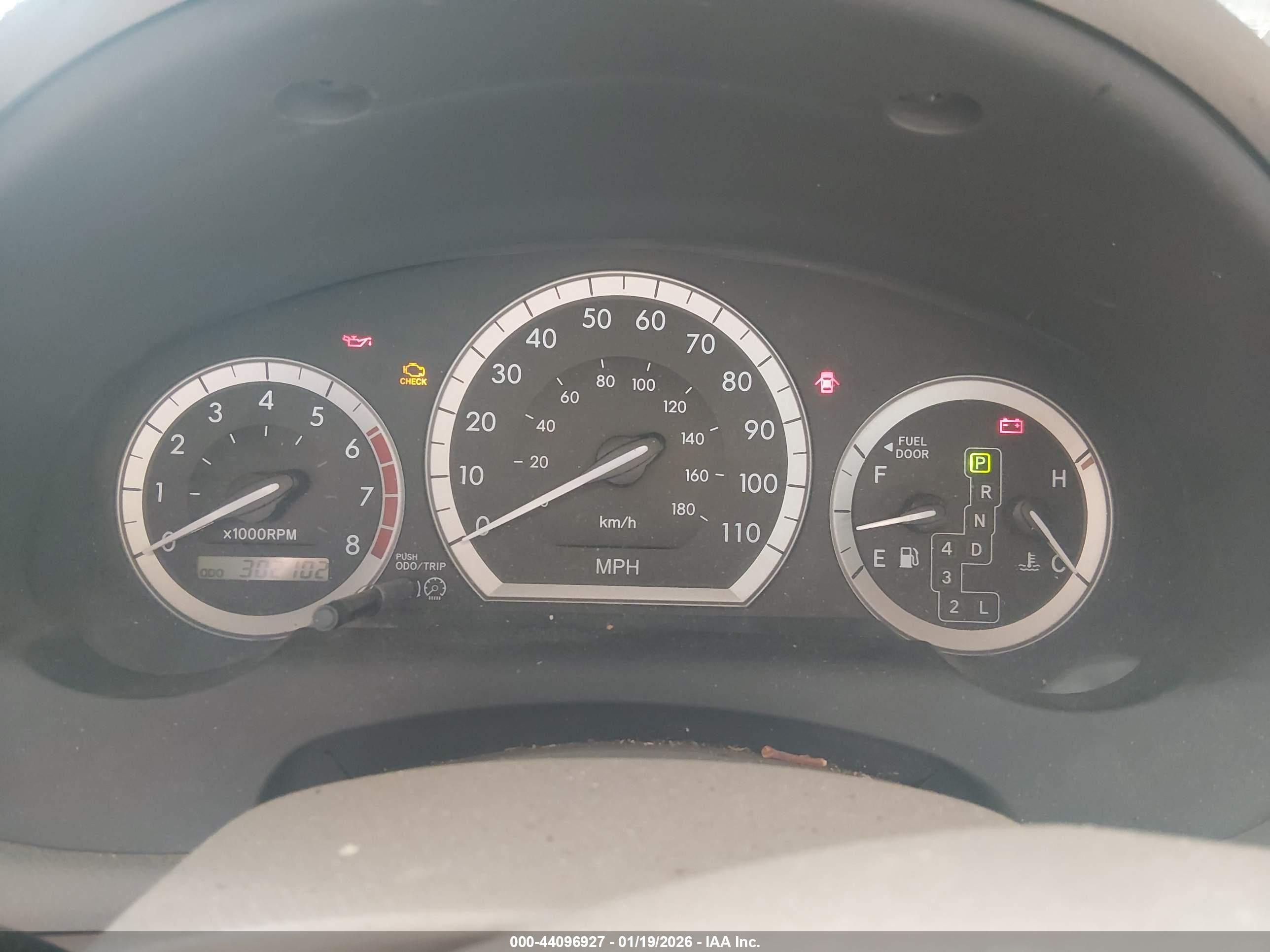TOYOTA SIENNA image 7