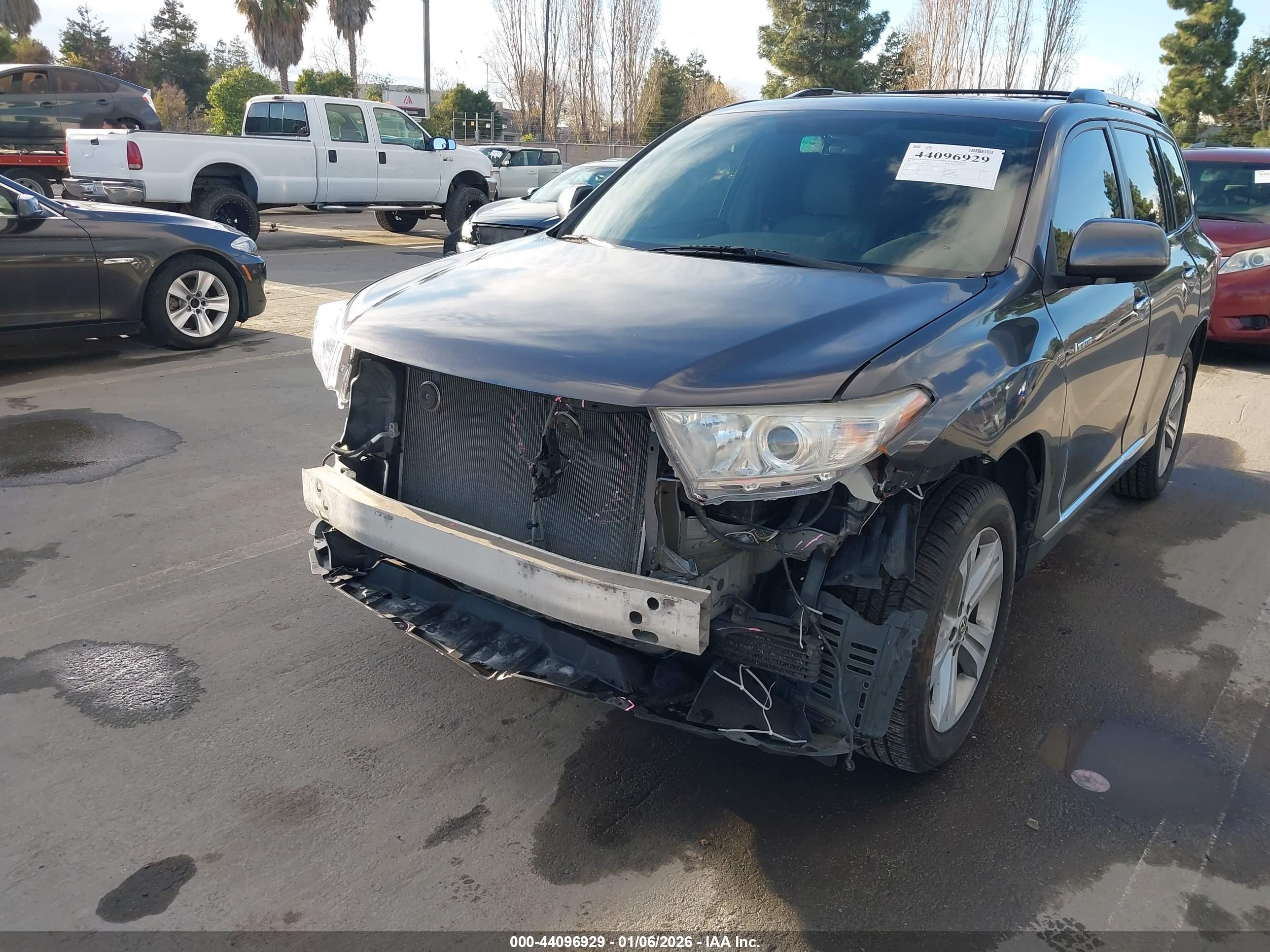 TOYOTA HIGHLANDER image 6