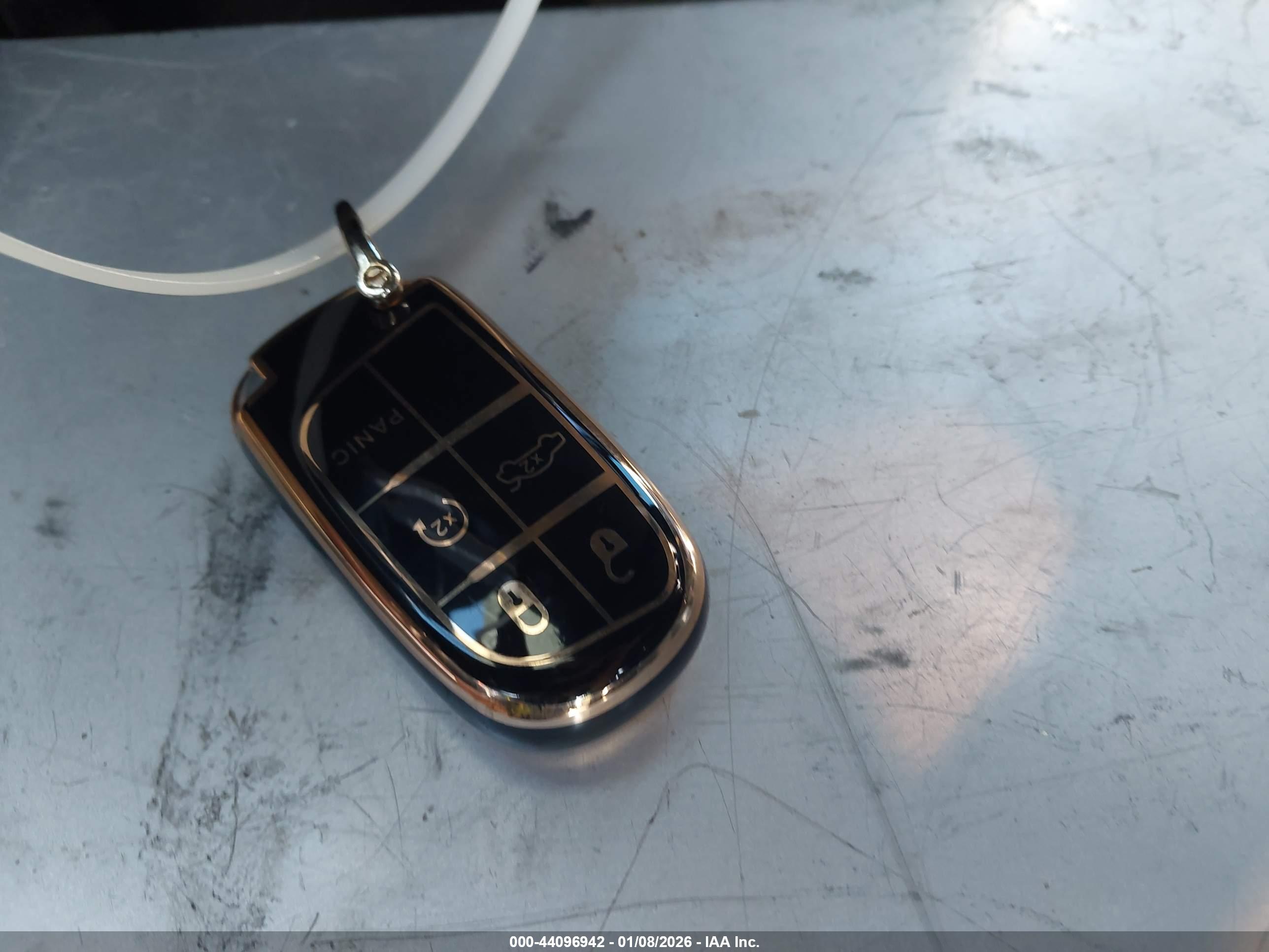 JEEP GRAND image 11
