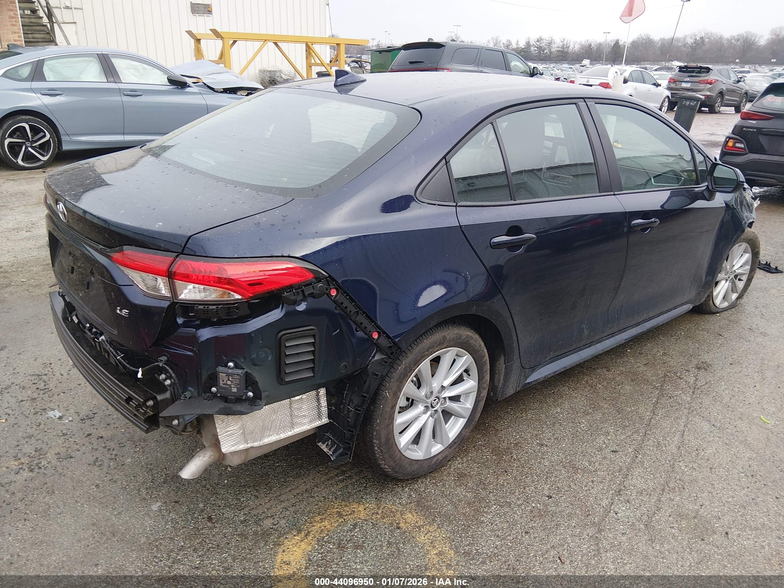 TOYOTA COROLLA image 4