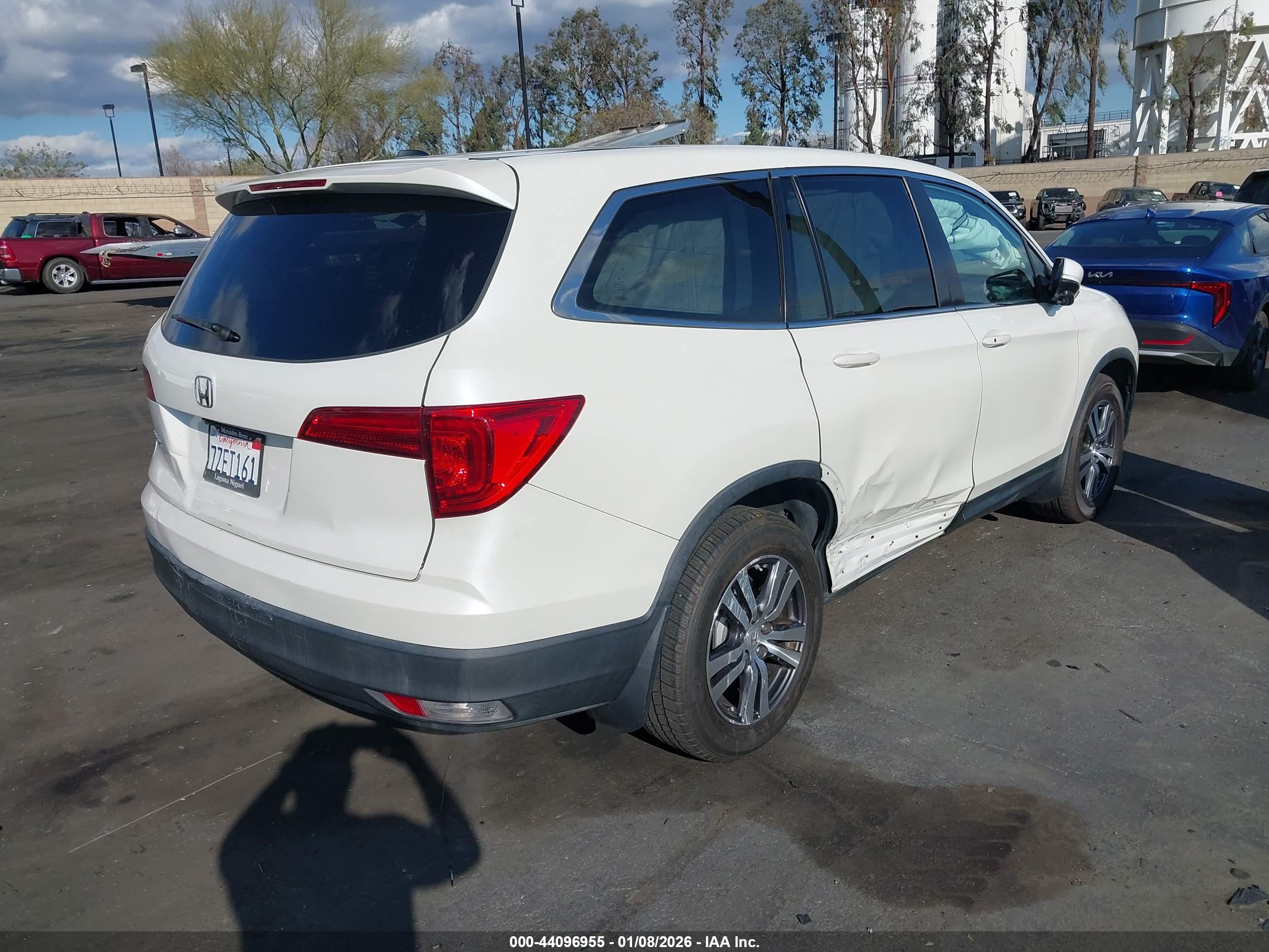 HONDA PILOT image 4