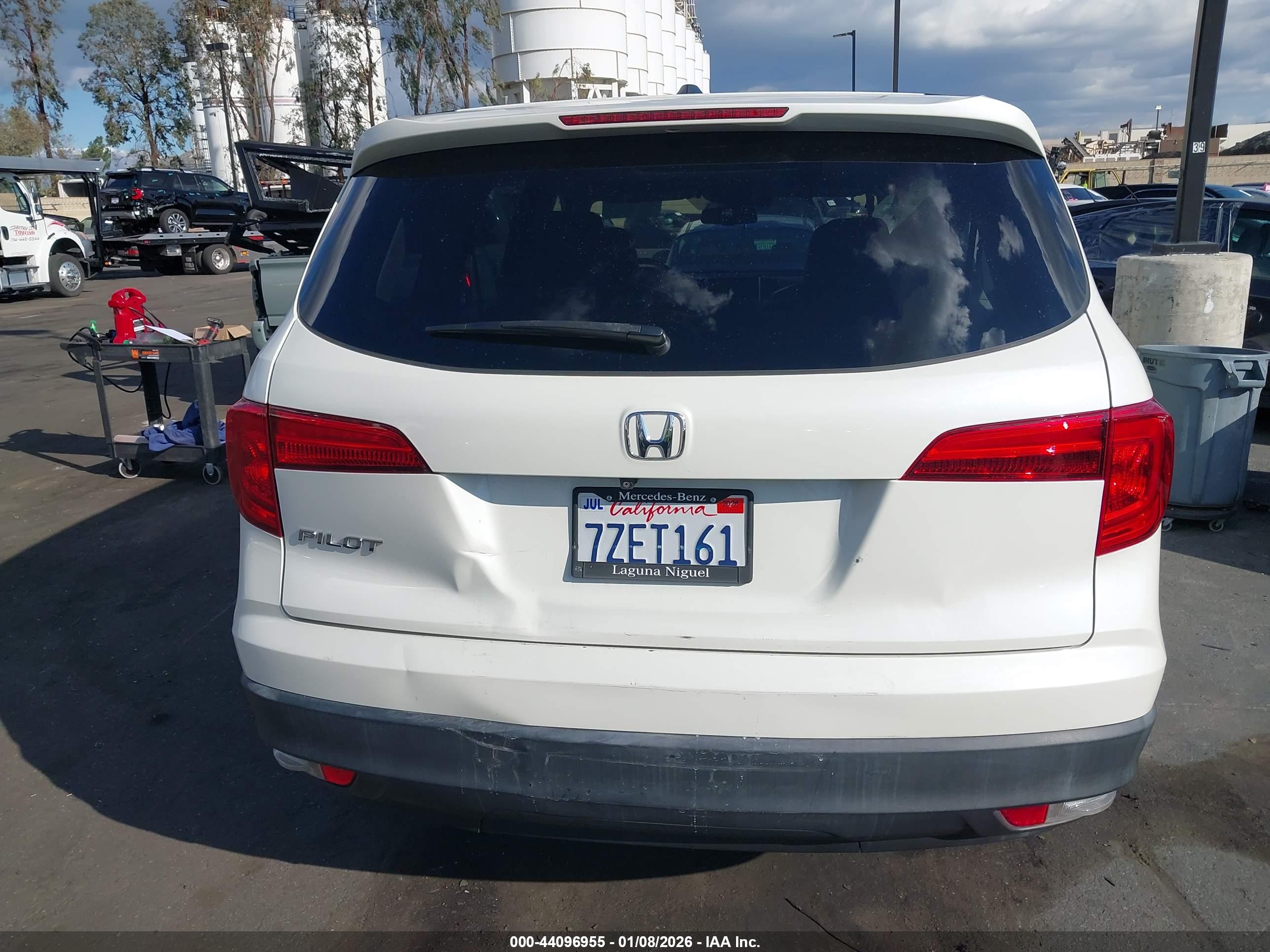 HONDA PILOT image 6