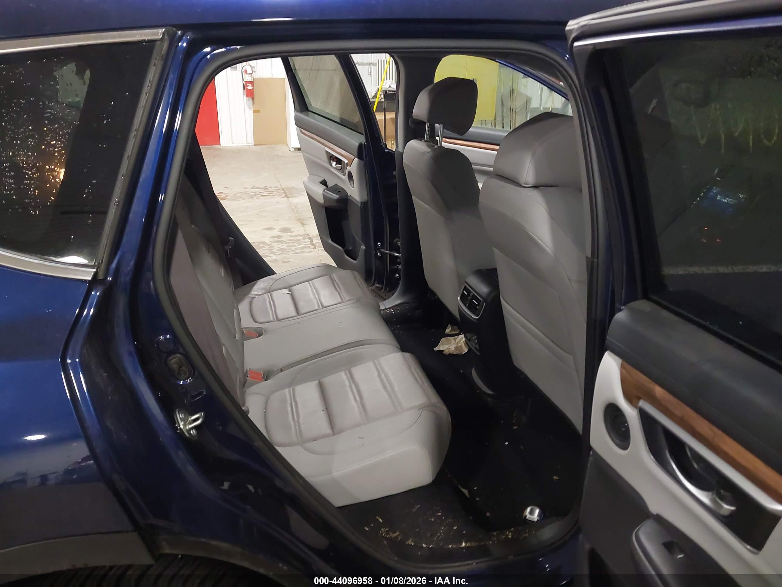 HONDA CR-V image 8