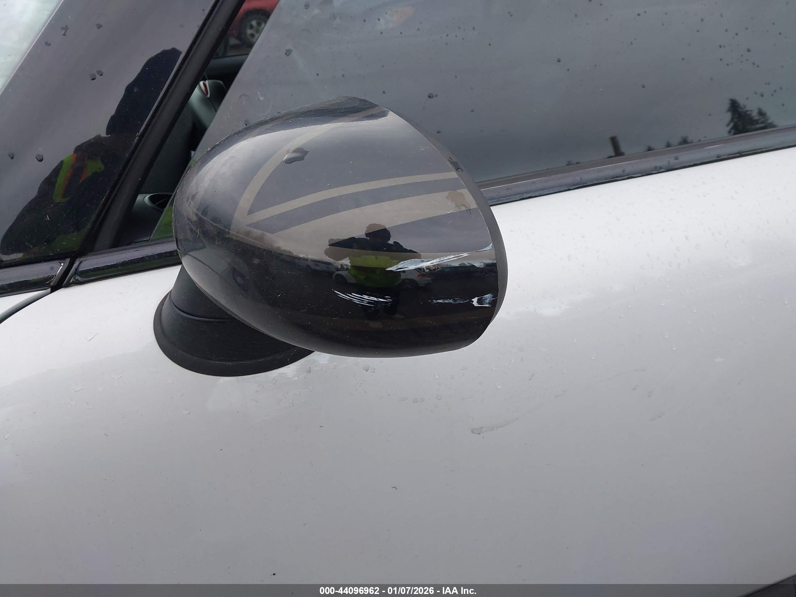 MINI COOPER image 6