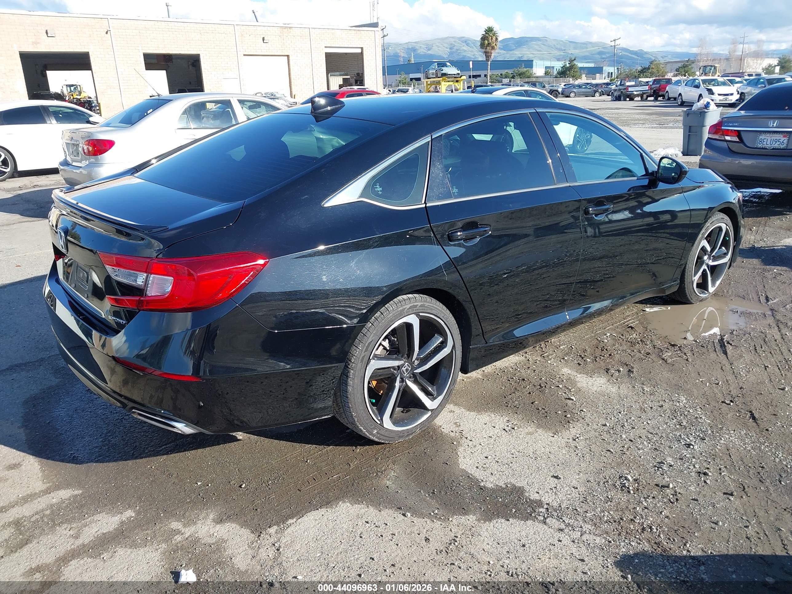 HONDA ACCORD image 4