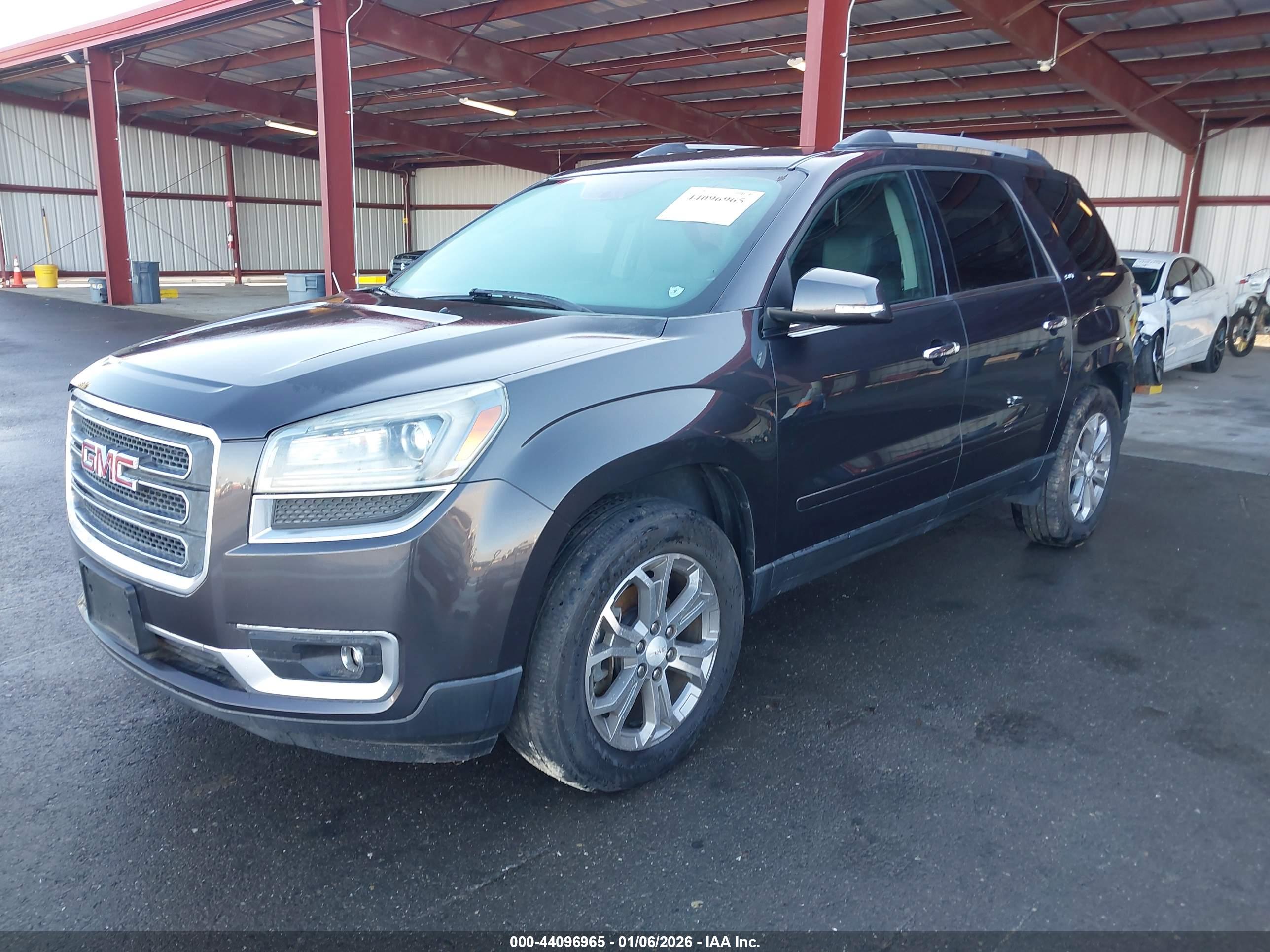 GMC ACADIA image 6
