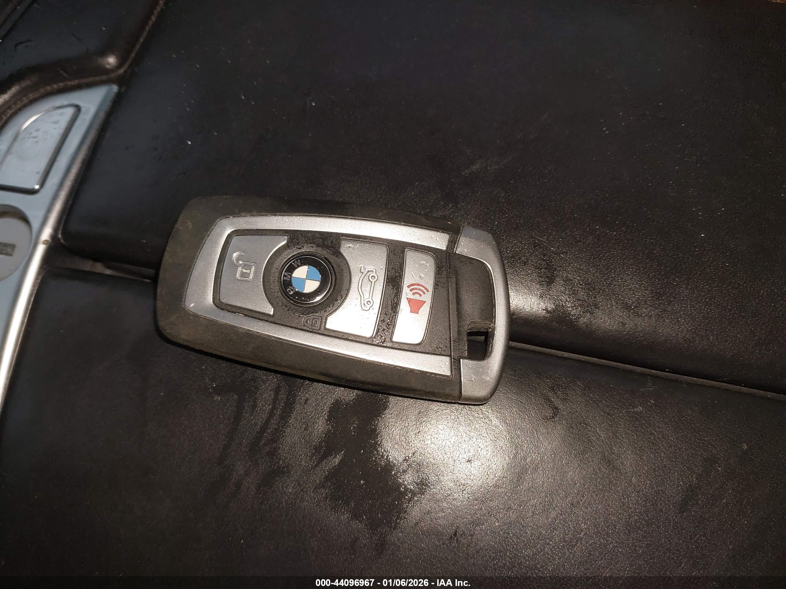 BMW 650I image 11