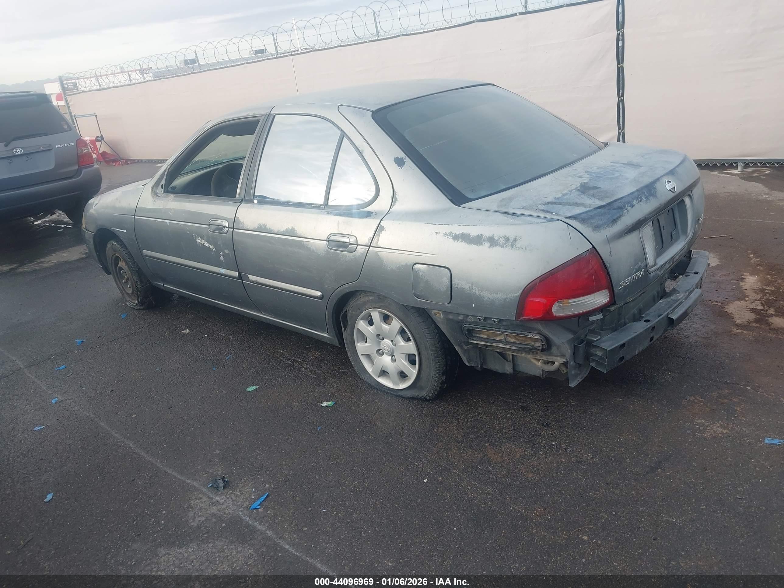 NISSAN SENTRA image 3
