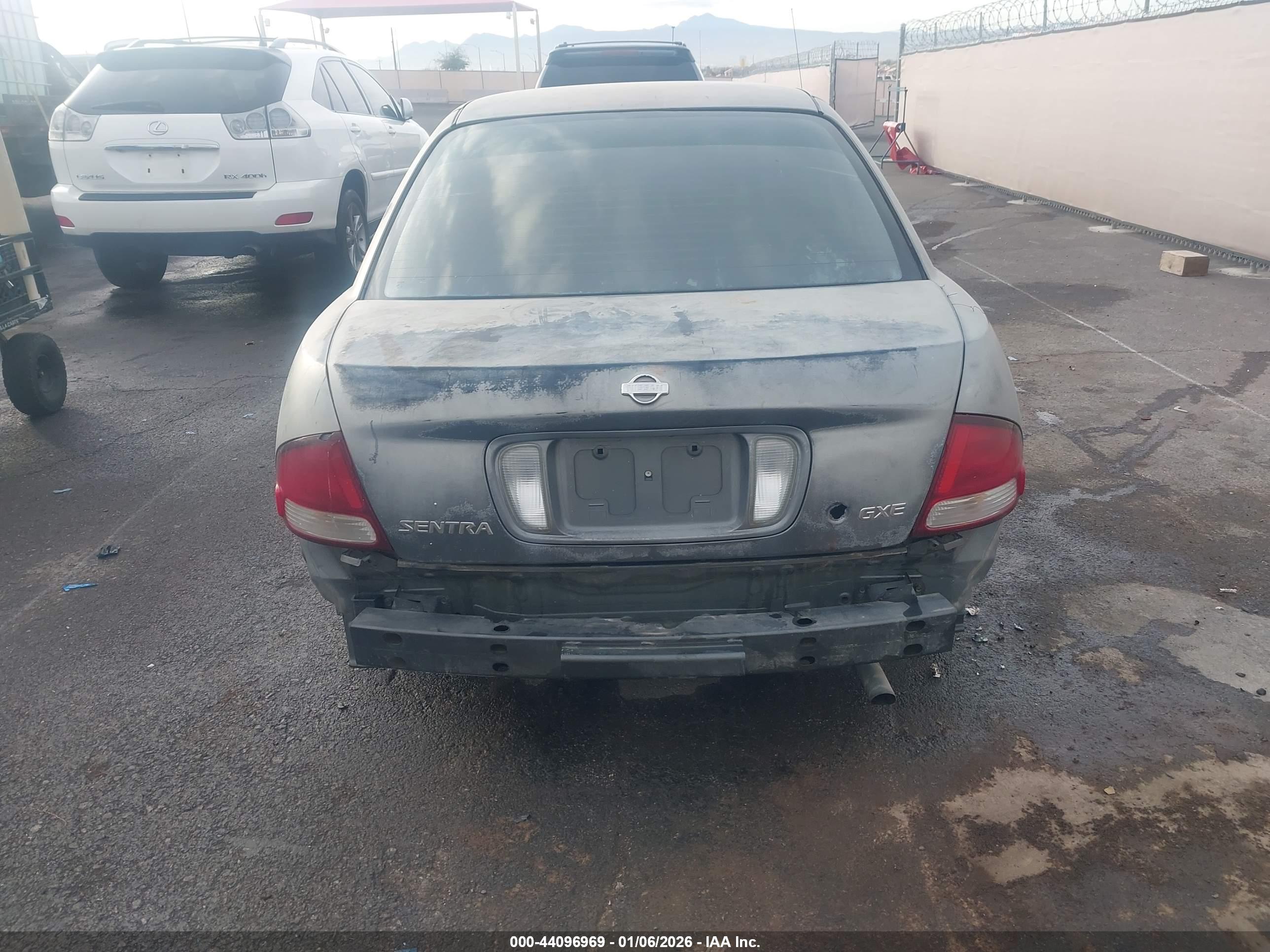 NISSAN SENTRA image 6