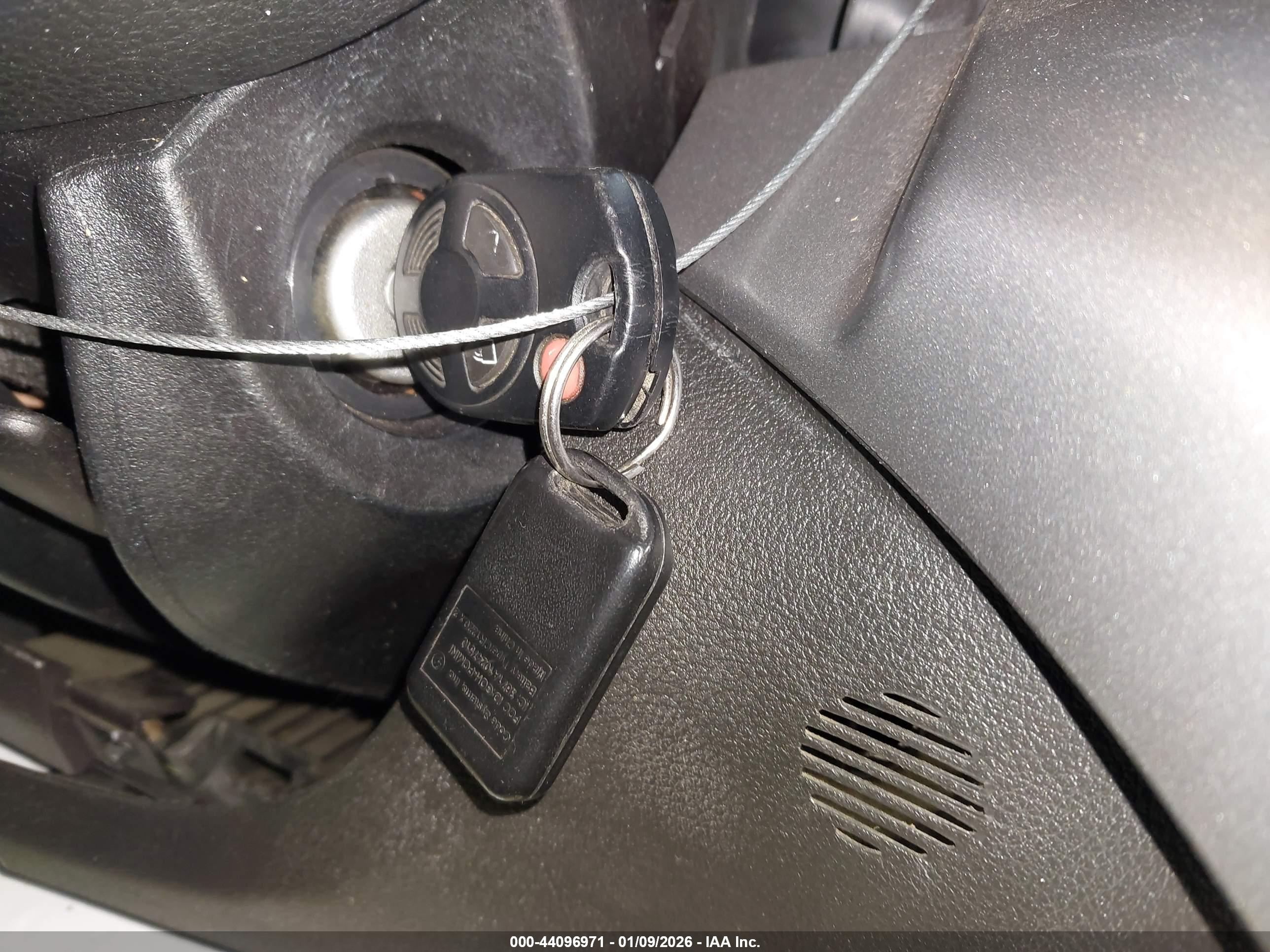 FORD ESCAPE image 11