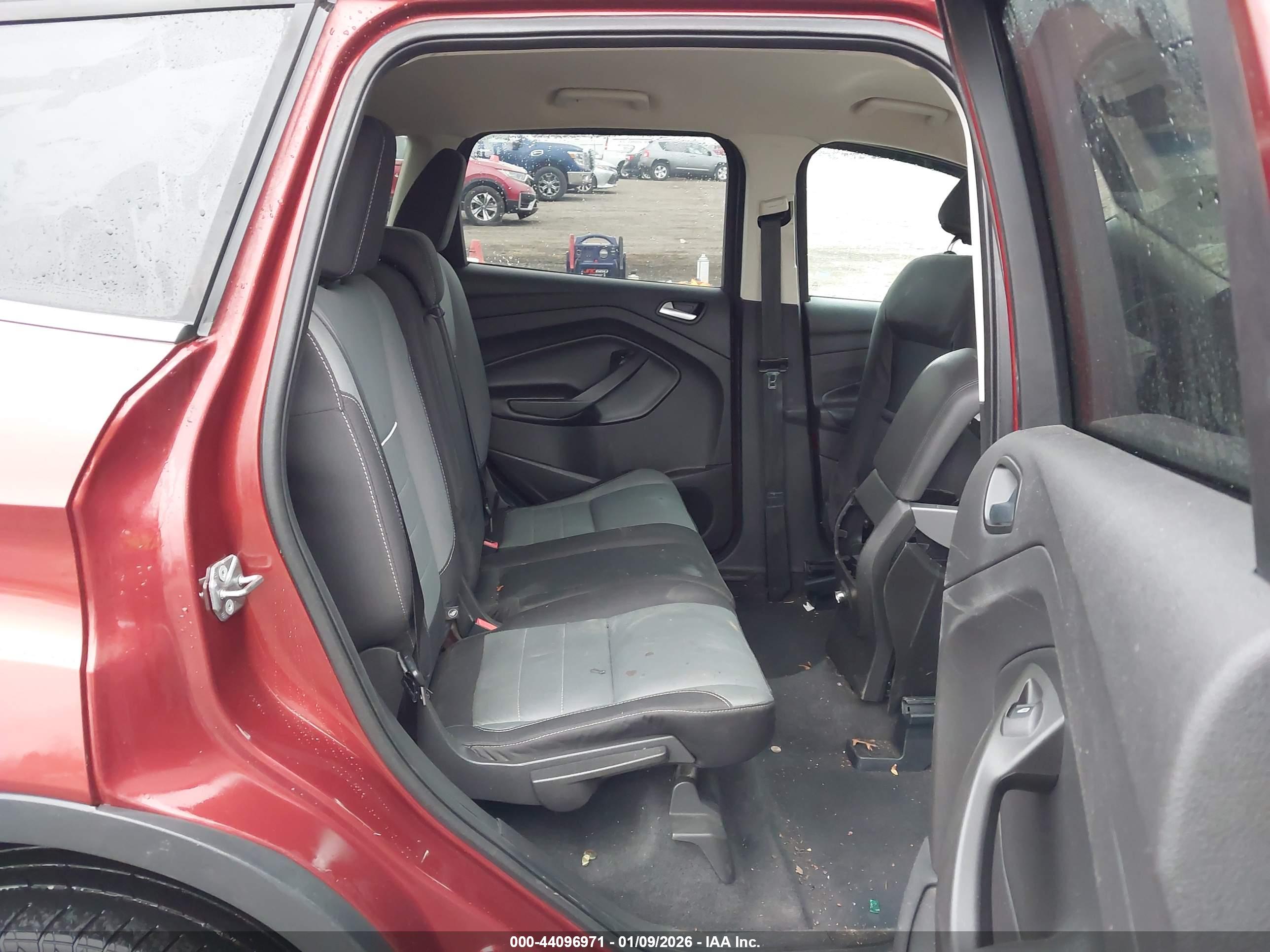 FORD ESCAPE image 8
