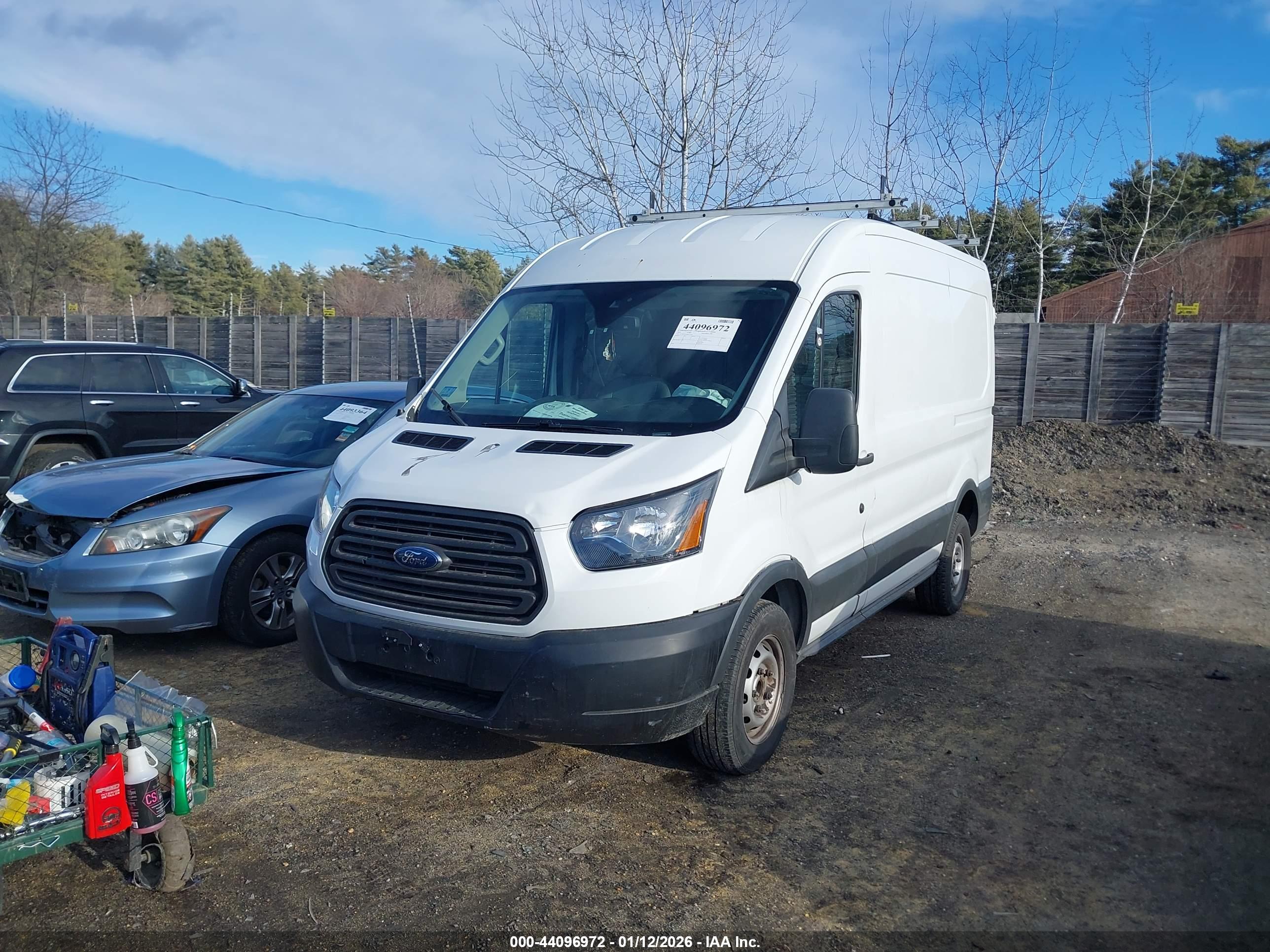 FORD TRANSIT-250 image 2