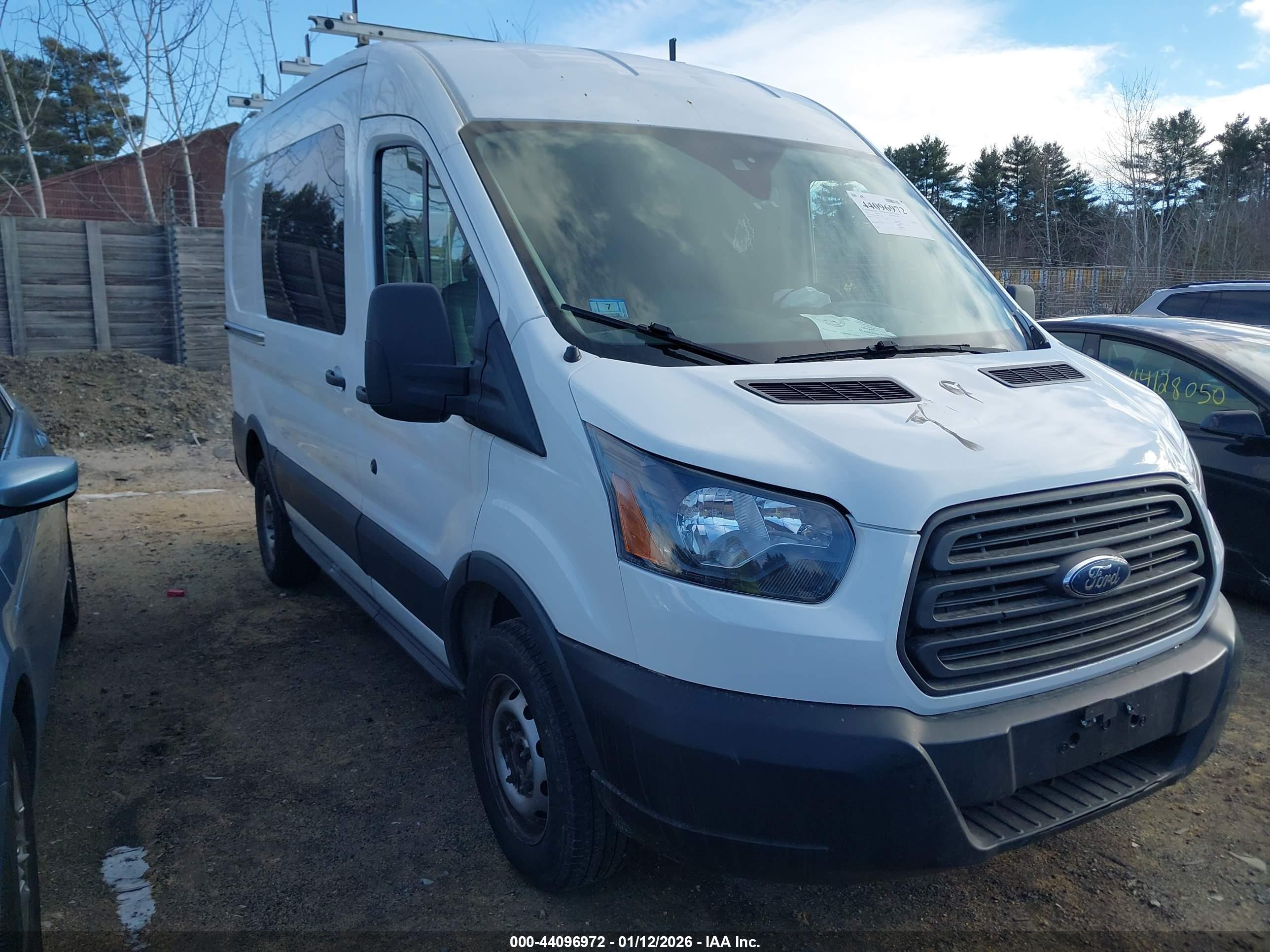 FORD TRANSIT-250 image 6