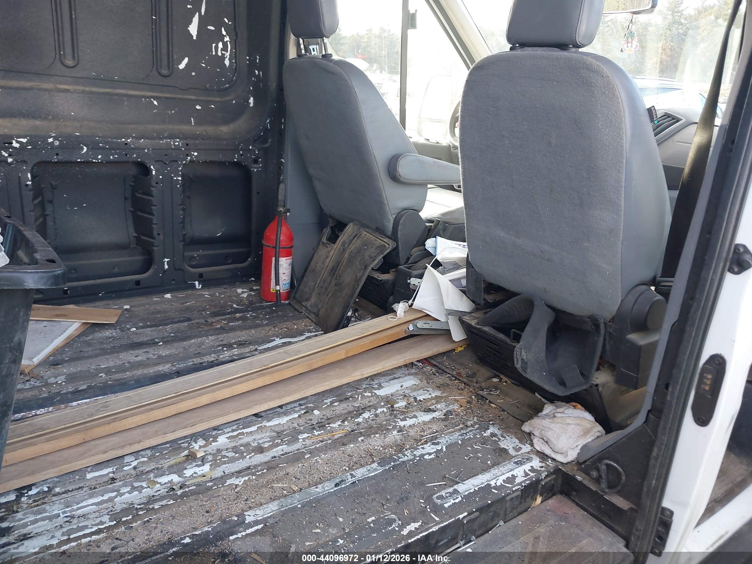 FORD TRANSIT-250 image 8