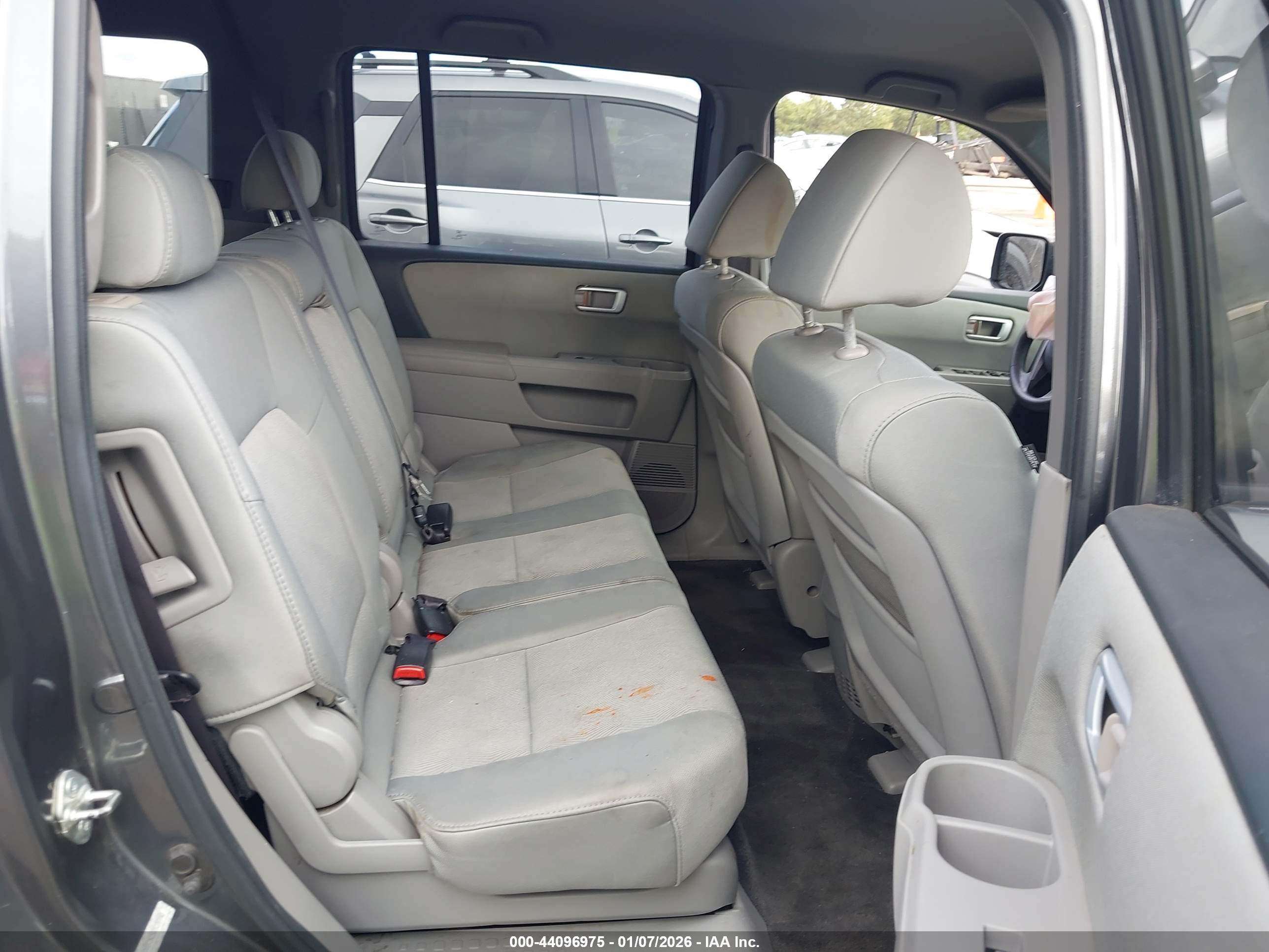 HONDA PILOT image 8