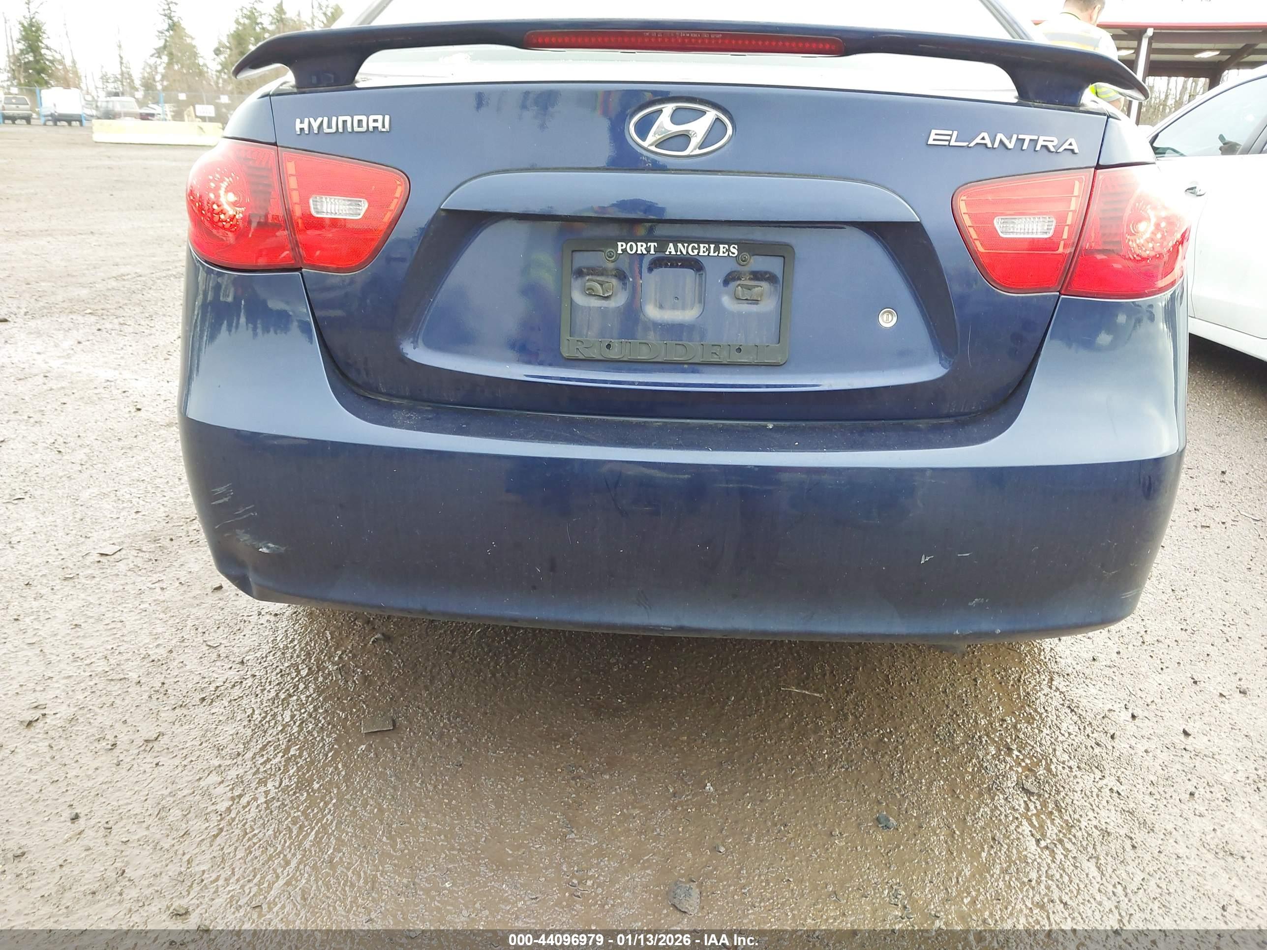 HYUNDAI ELANTRA image 6