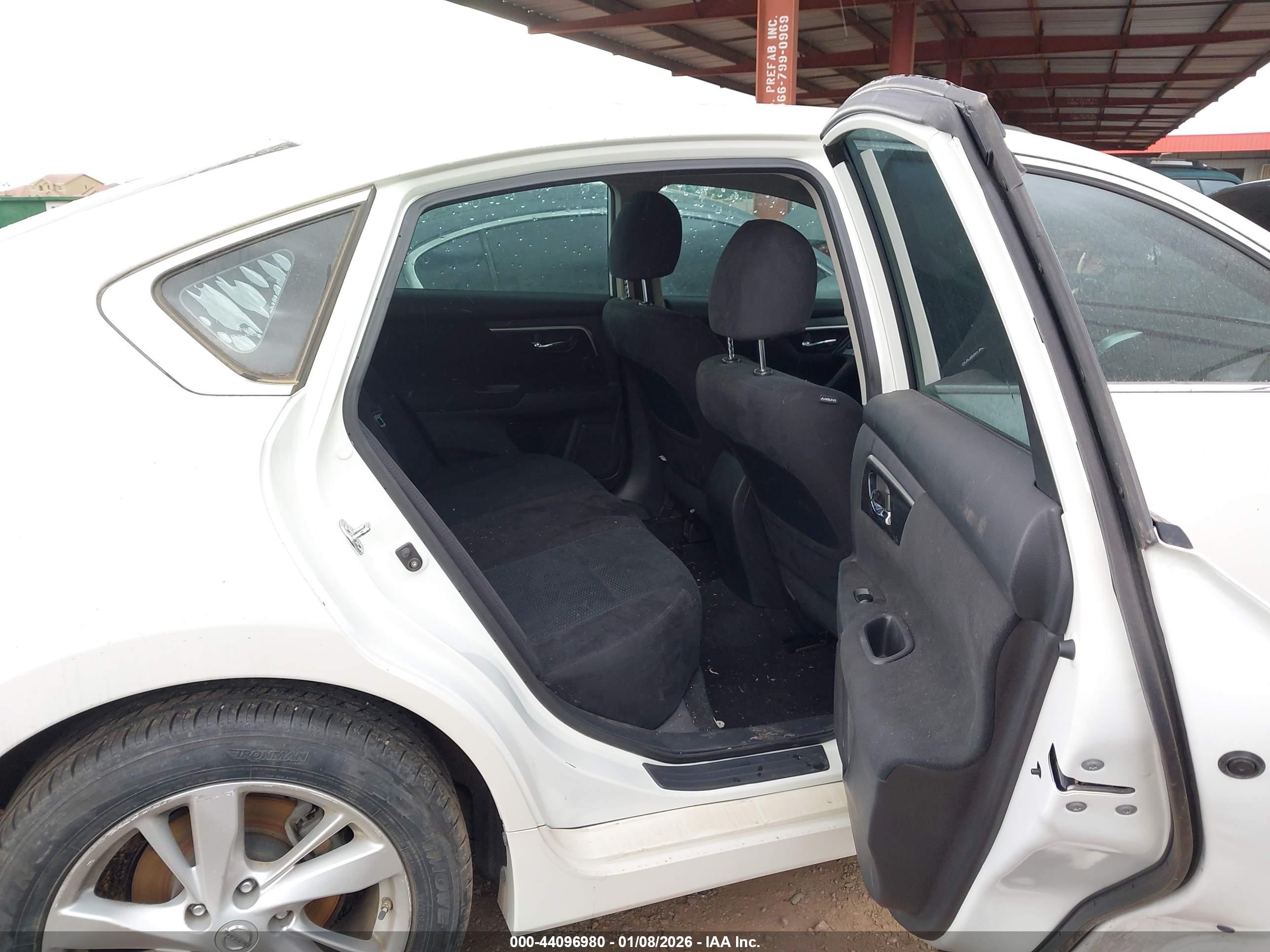 NISSAN ALTIMA image 8