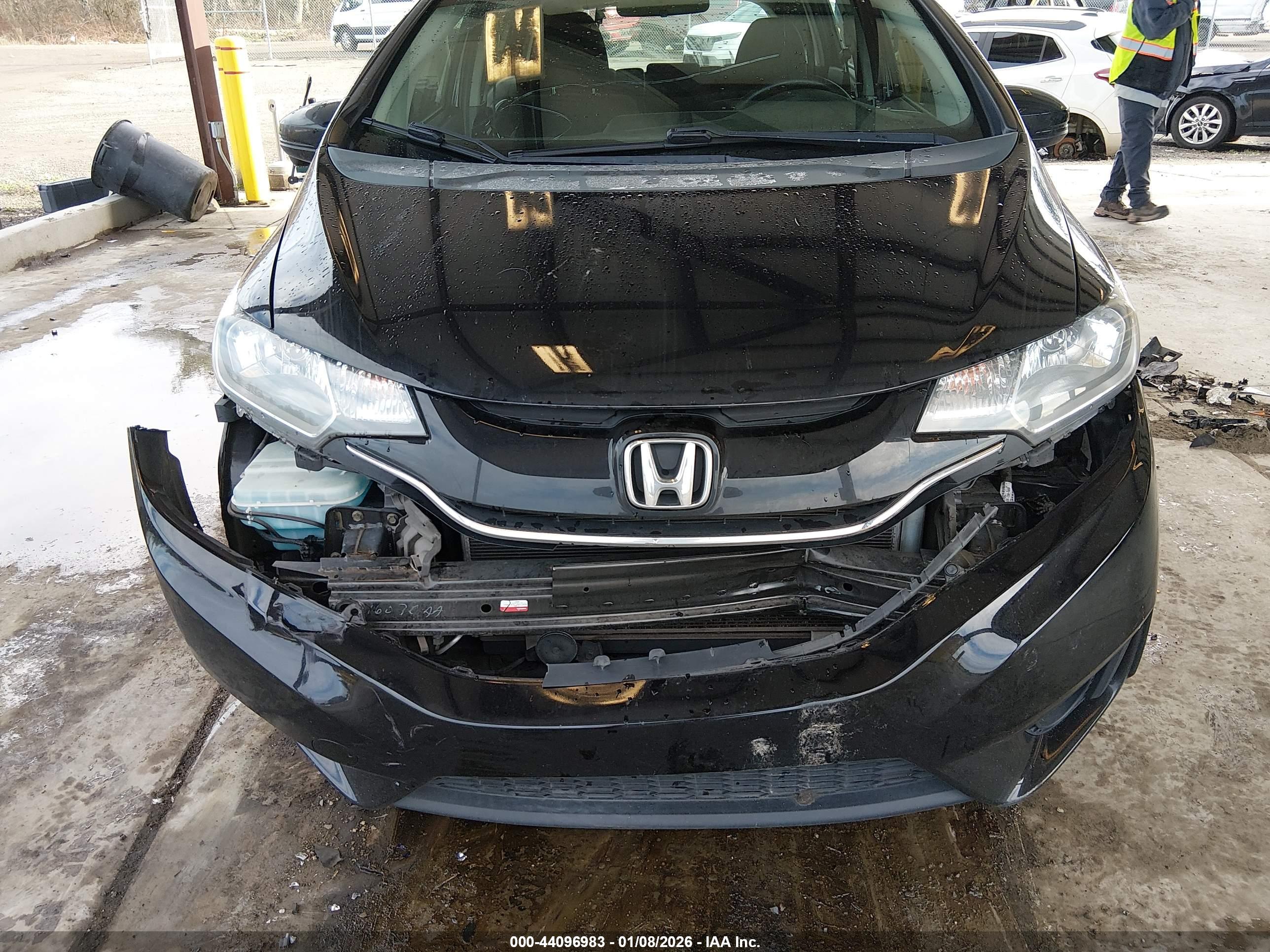 HONDA FIT image 6