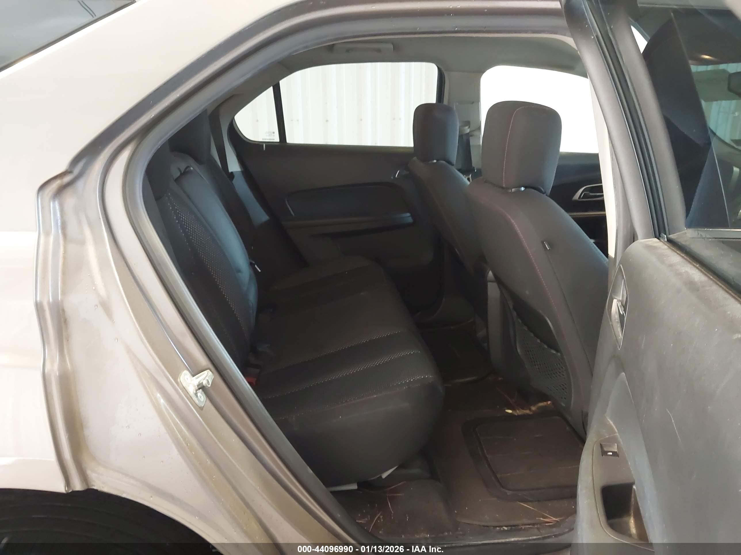 CHEVROLET EQUINOX image 8