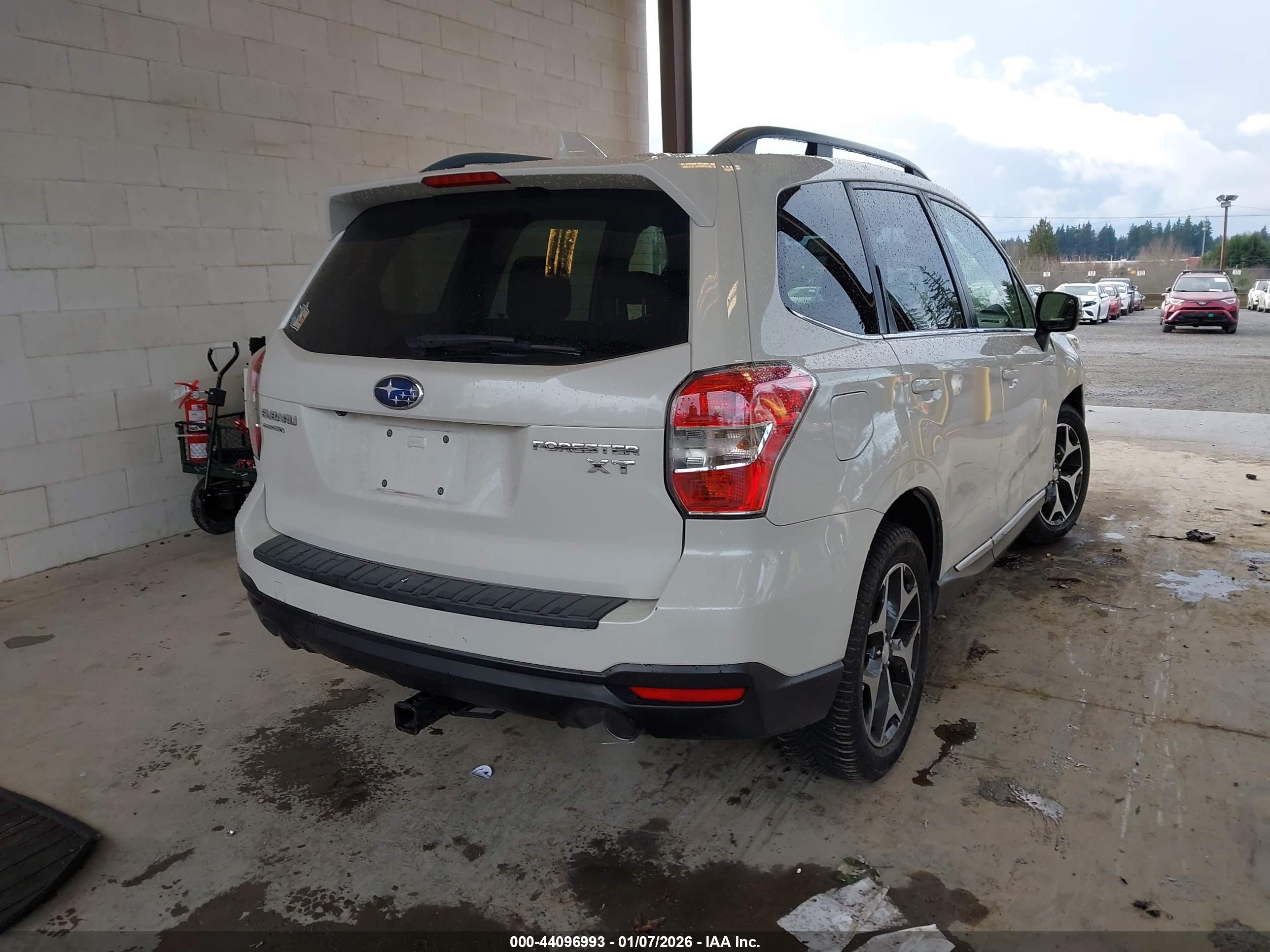 SUBARU FORESTER image 4